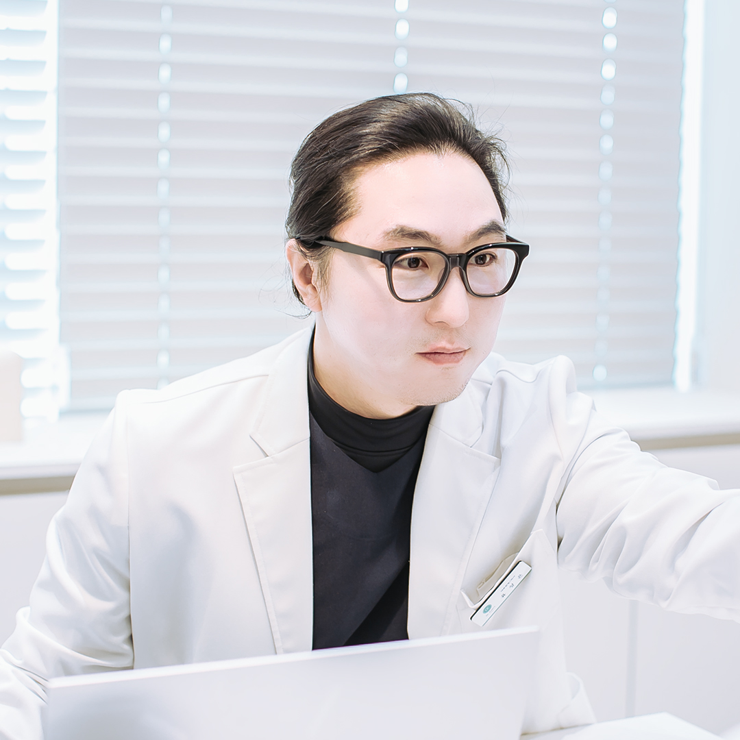 닥터에버스의원 홍대입구역 내부 이미지