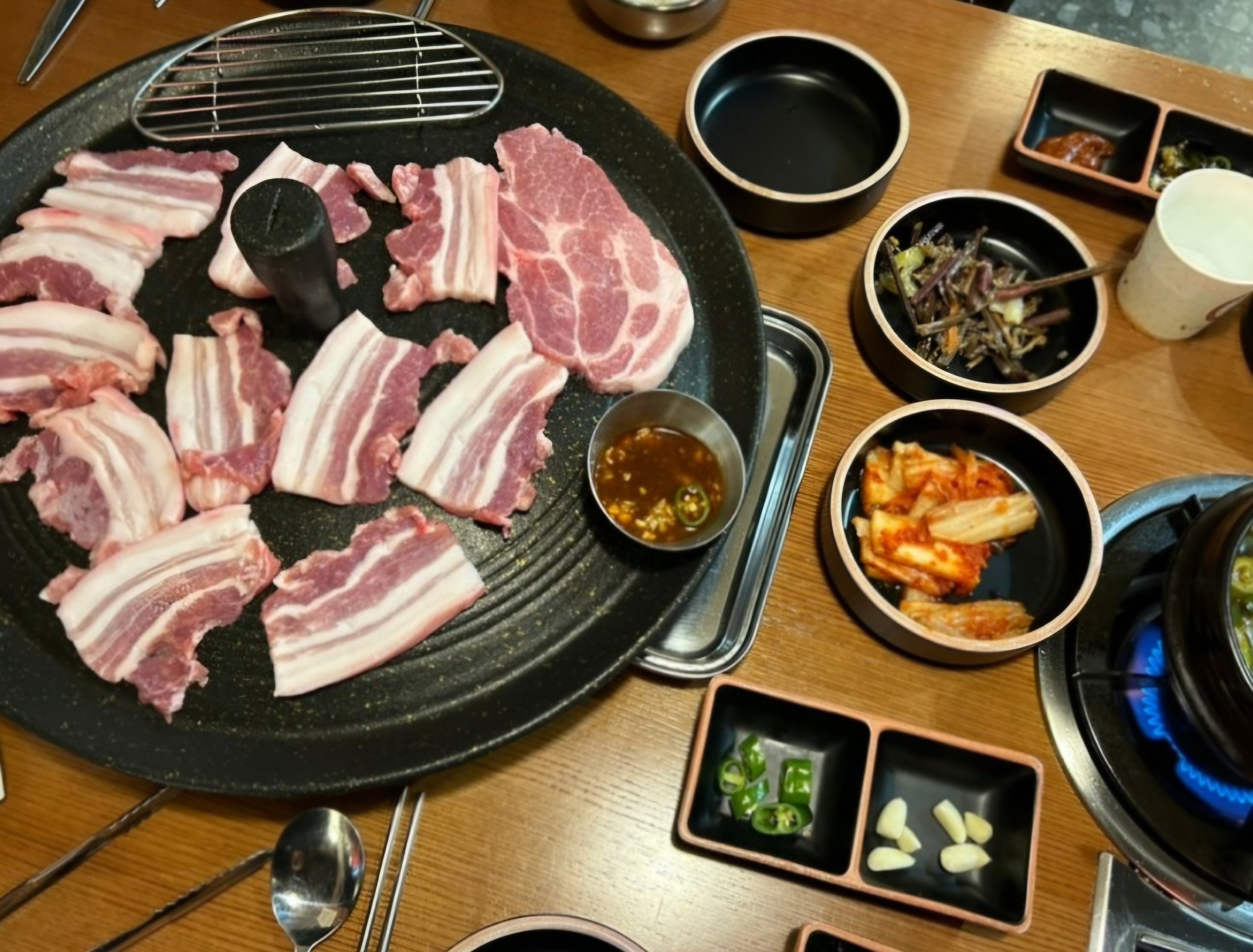 삼겹살 대전 중구 우수업체 오겹살 돼지껍데기 돼지뒷고기 항정살 통삼겹 한돈 목살 한양고깃집 대전오류점