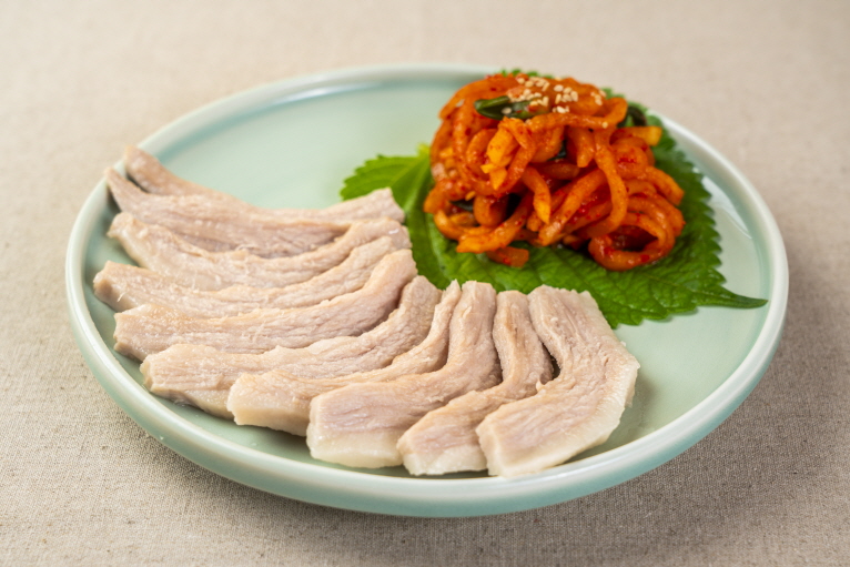 항정 제육 반 접시(100g)