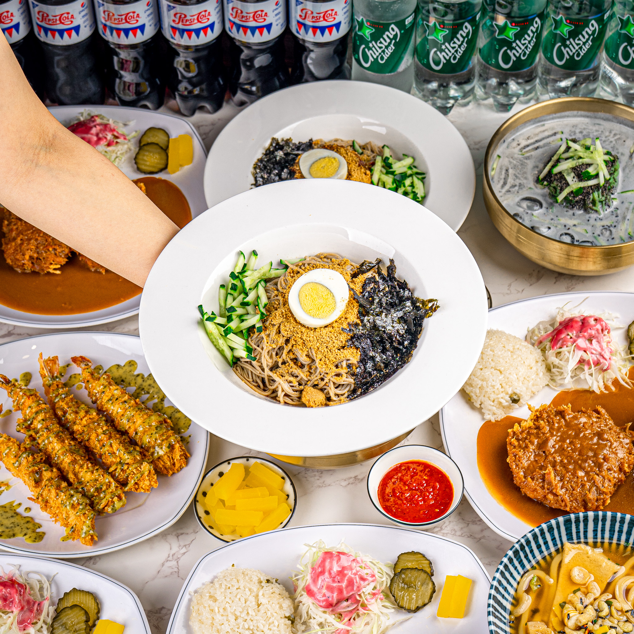 황제돈까스 & 홍주면옥