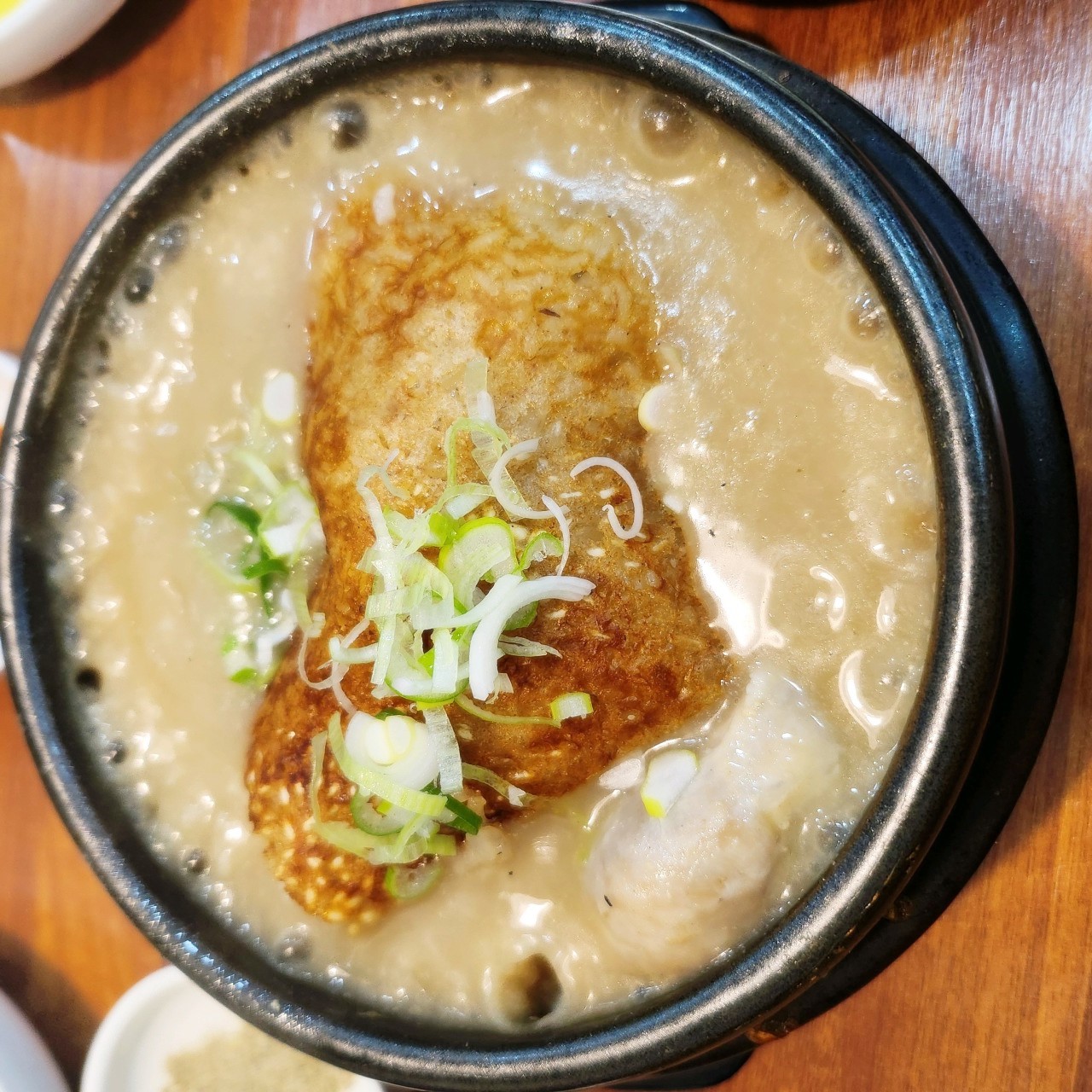 형과아우누룽지삼계탕&왕갈비탕