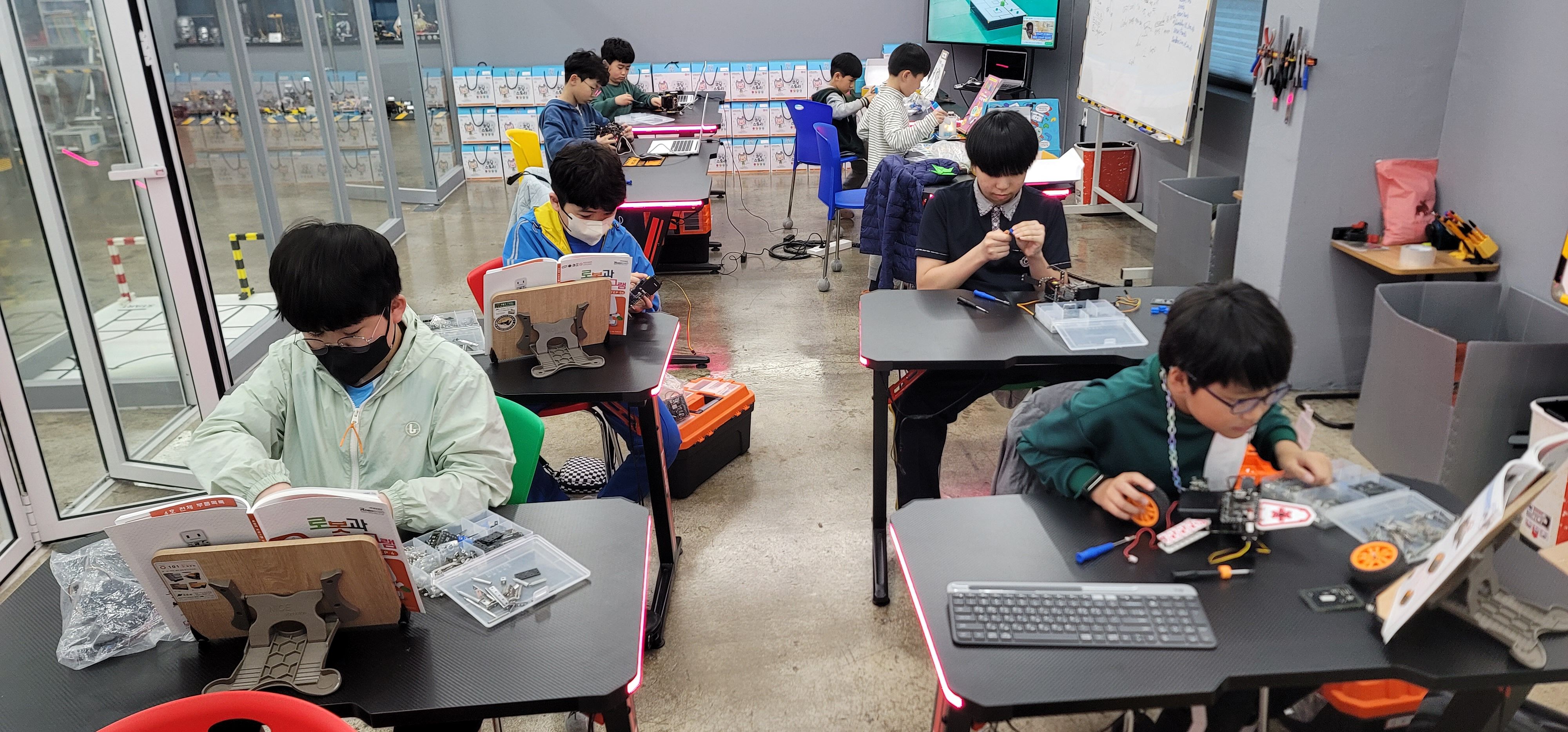 로봇코딩창의융합학원