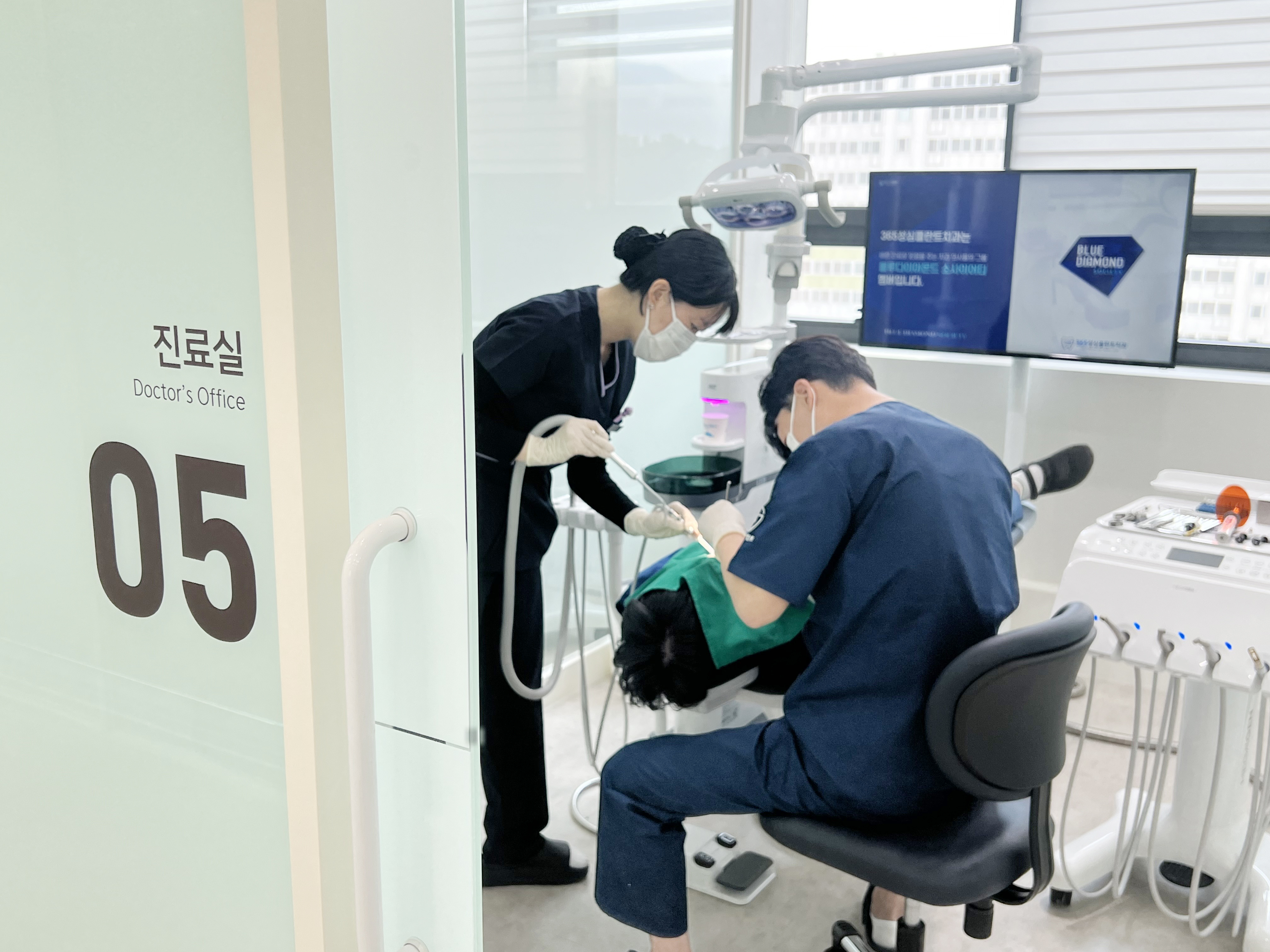 365성심플란트치과의원 대전 대표 이미지