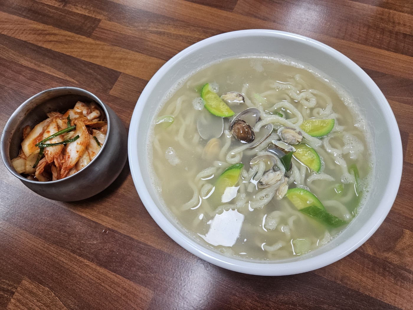 사계절바지락칼국수