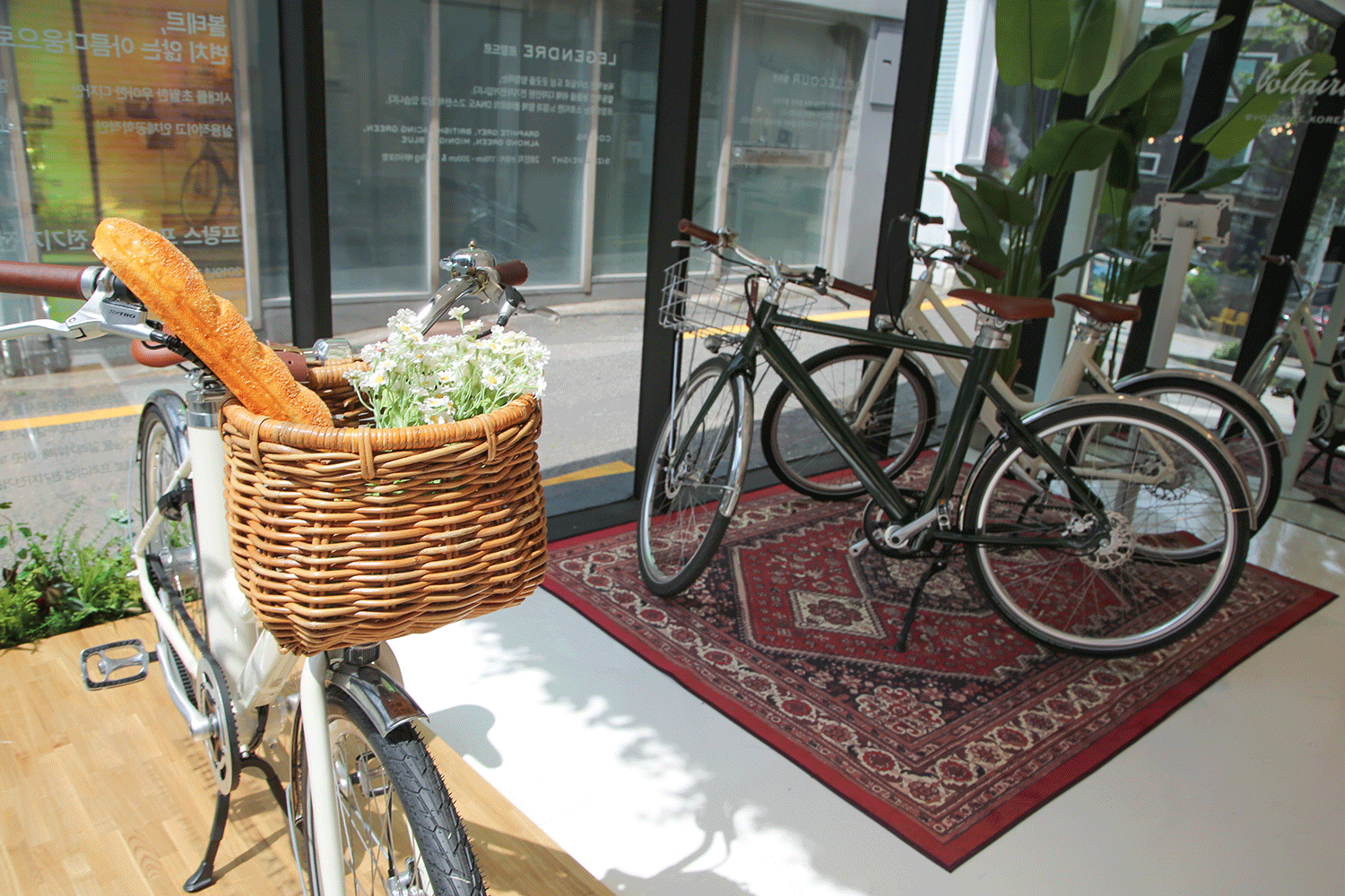 볼테르 플래그십 스토어 북촌 대표 이미지