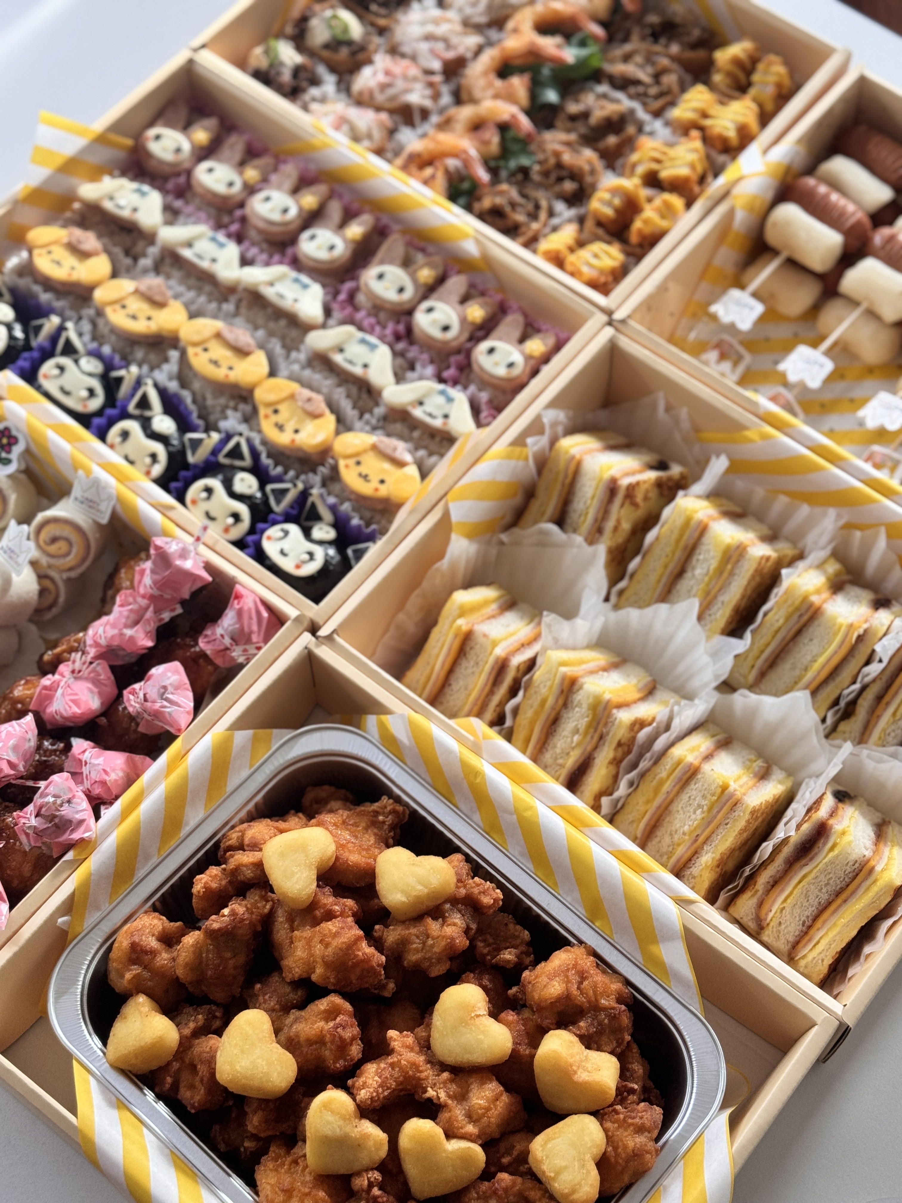 동고리 도시락 음식 사진