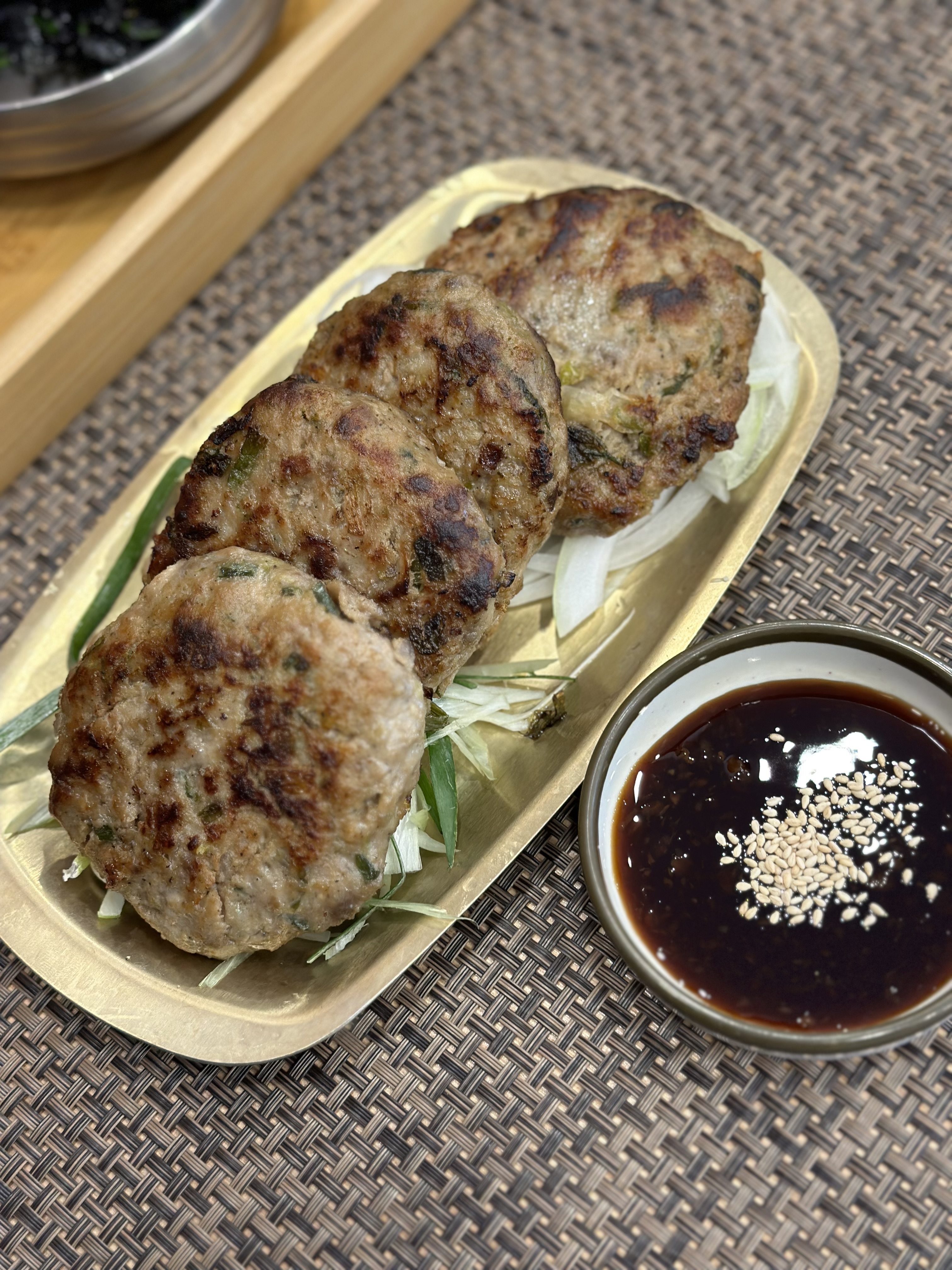 엄박사한우가마솥국밥 대구현풍본점 대표 이미지