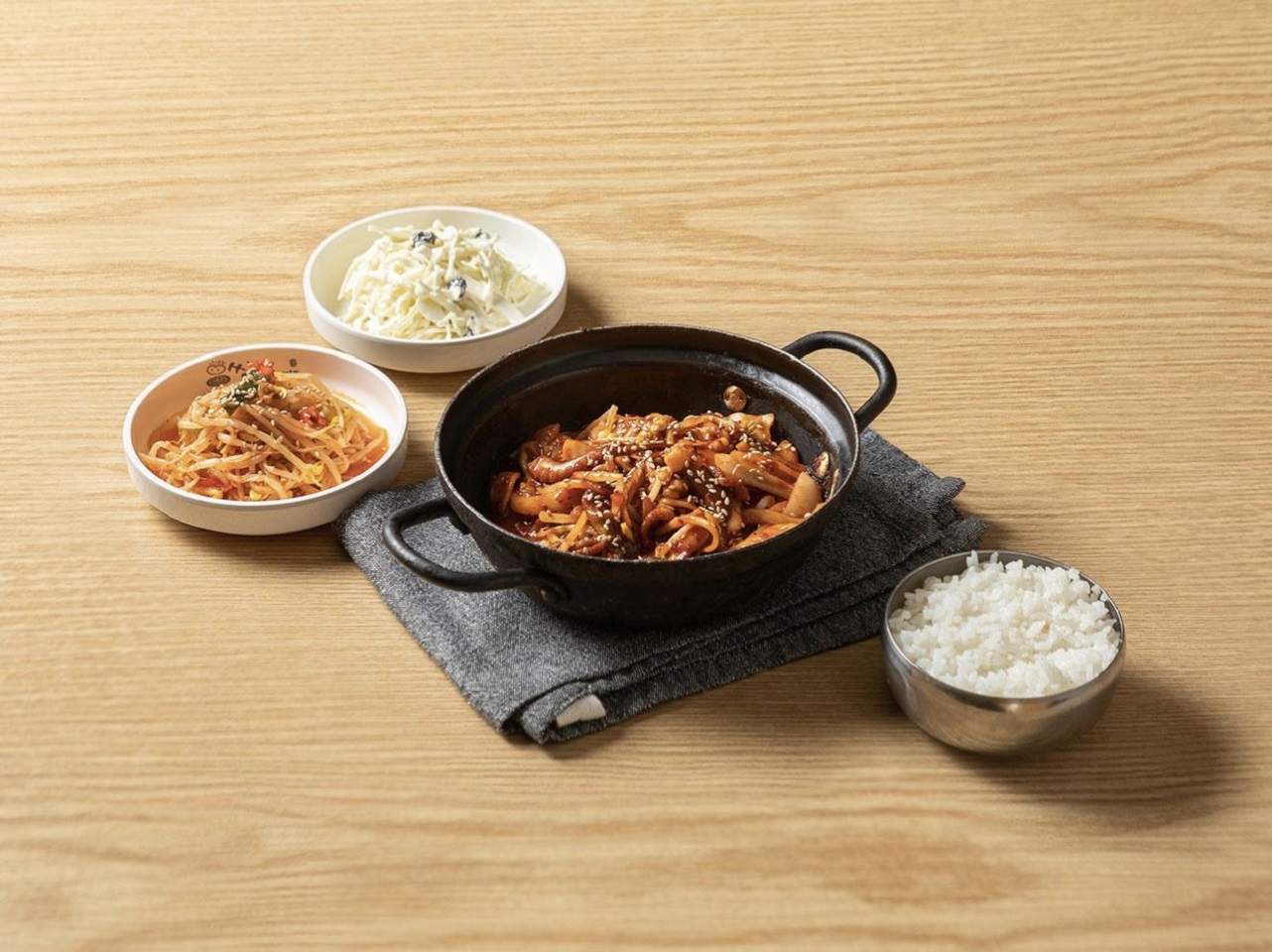 쌍다리돼지불백 의정부시청직영점