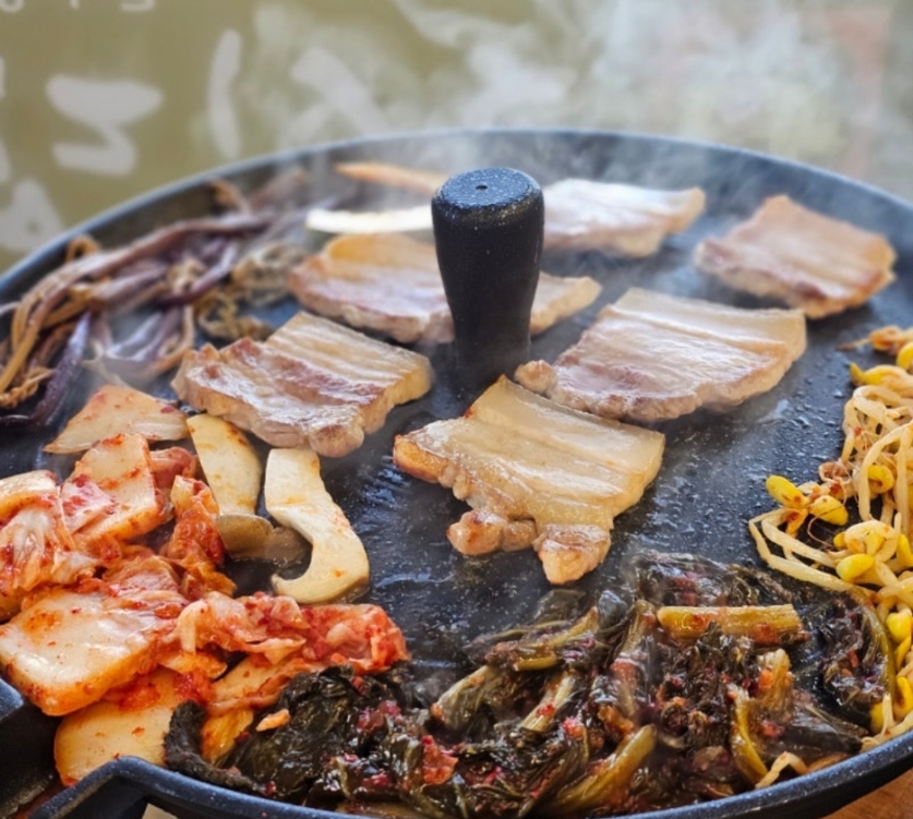 고심당 솥뚜껑삼겹살 냉삼겹 숙성생고기