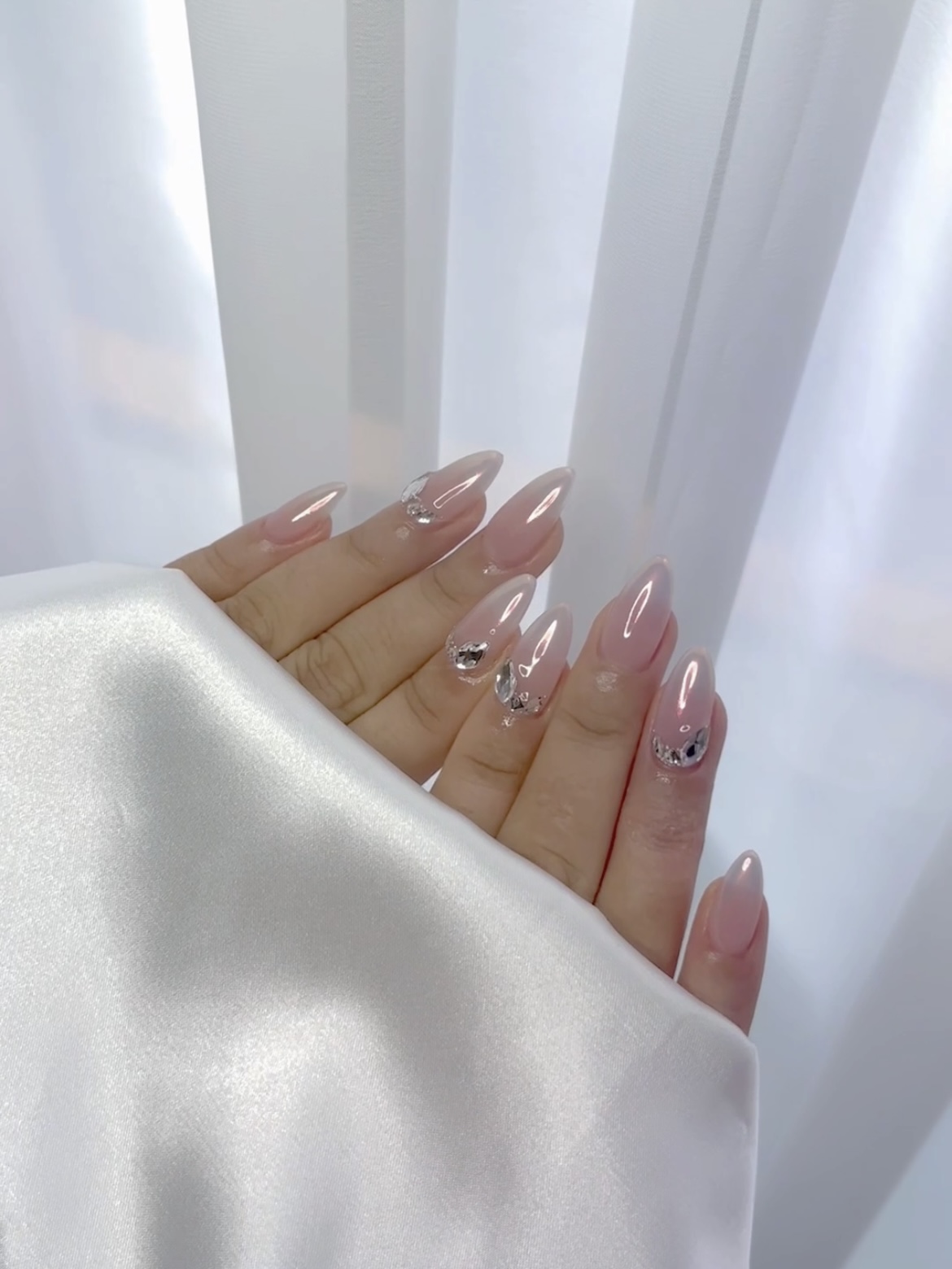 네일묘연