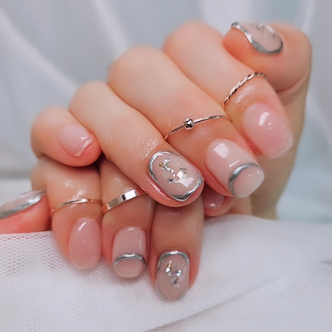 네일에홀리다