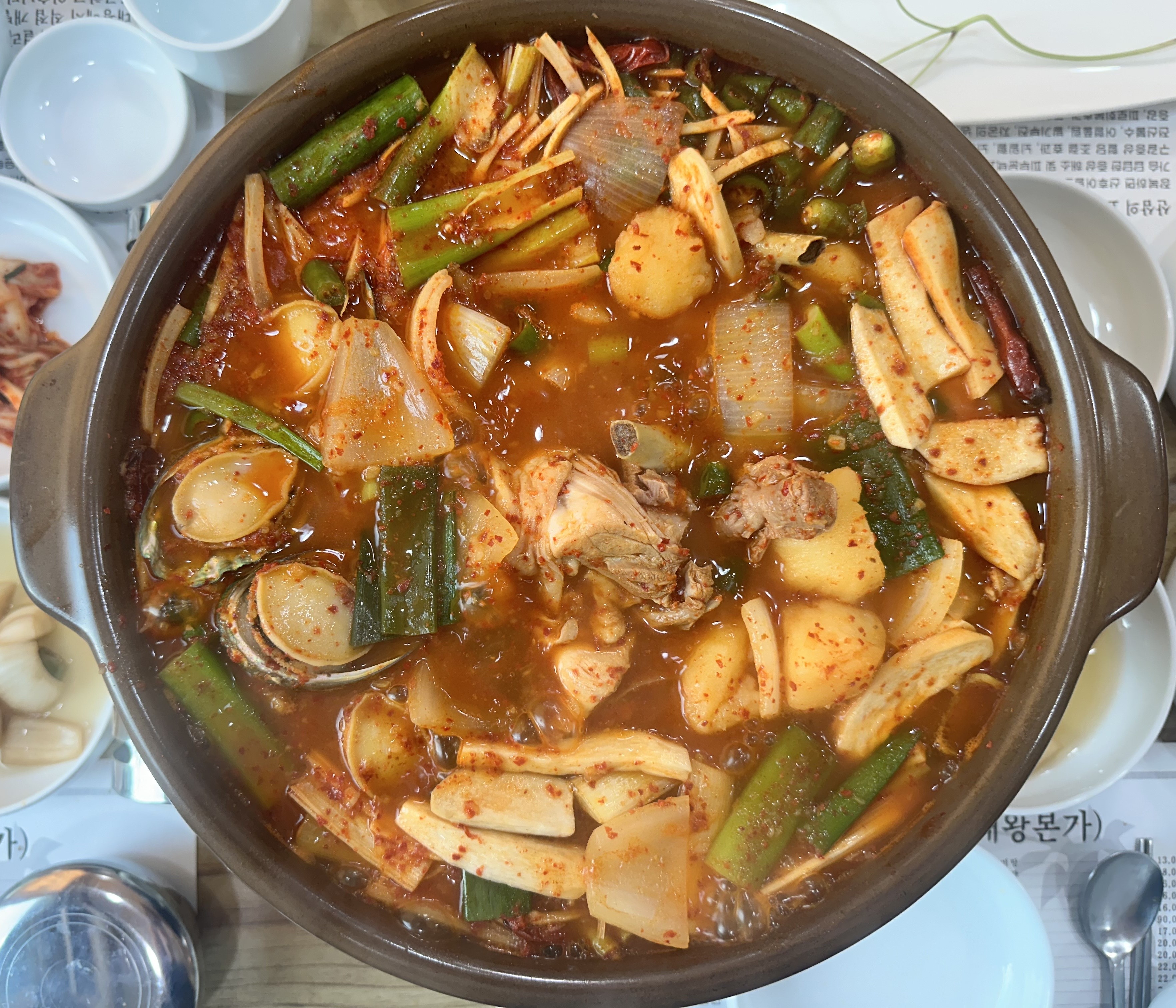 대왕산삼백숙농원 대청댐점 삼계탕 갈비탕 오리 닭 백숙