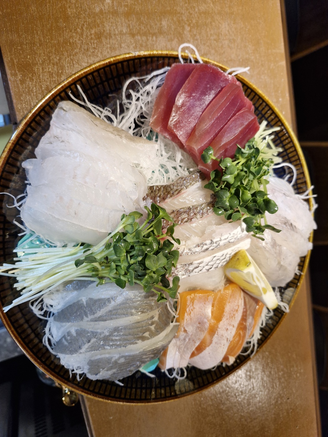 돌돌말다