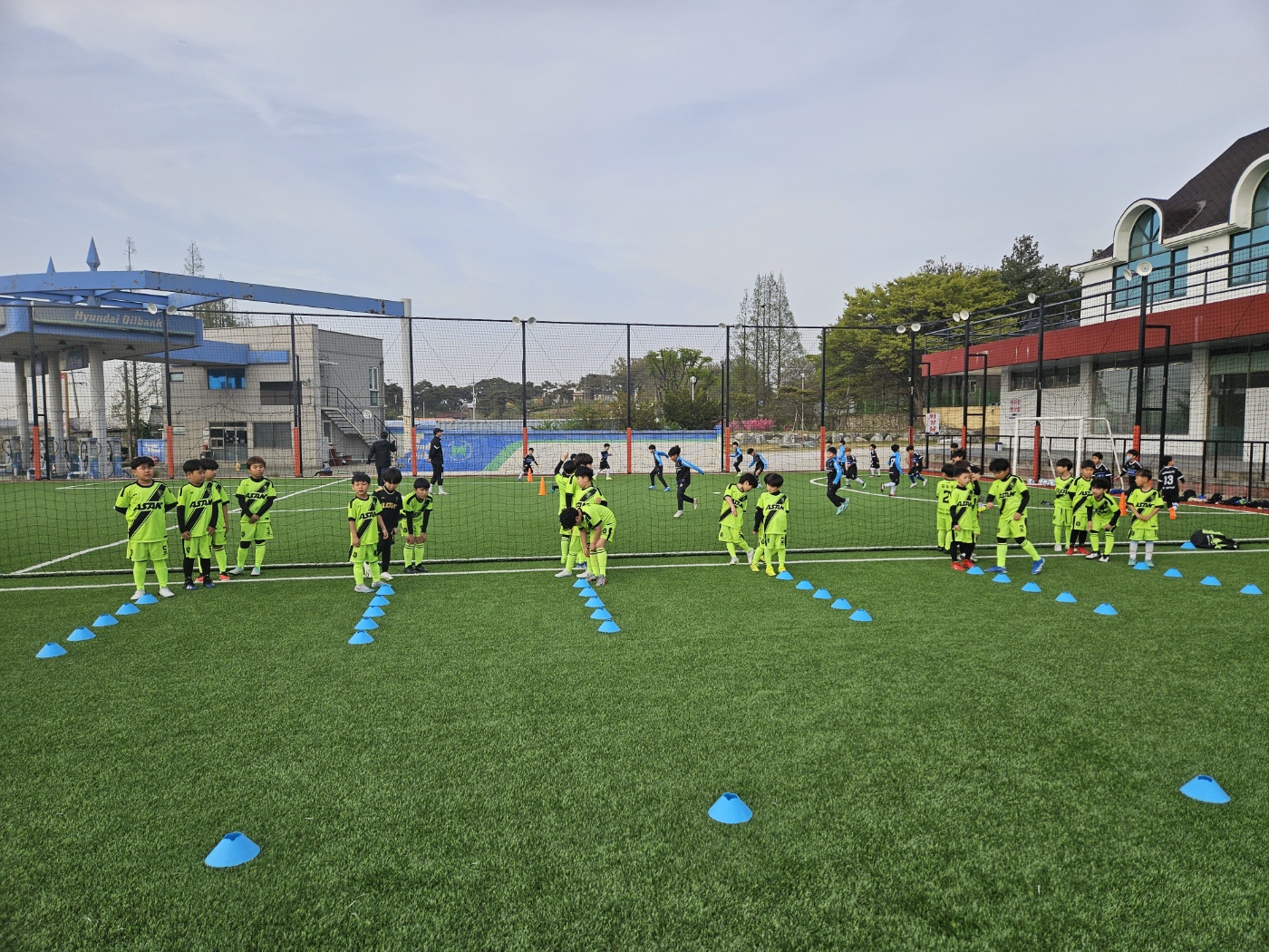 아산위너스축구클럽 모종점