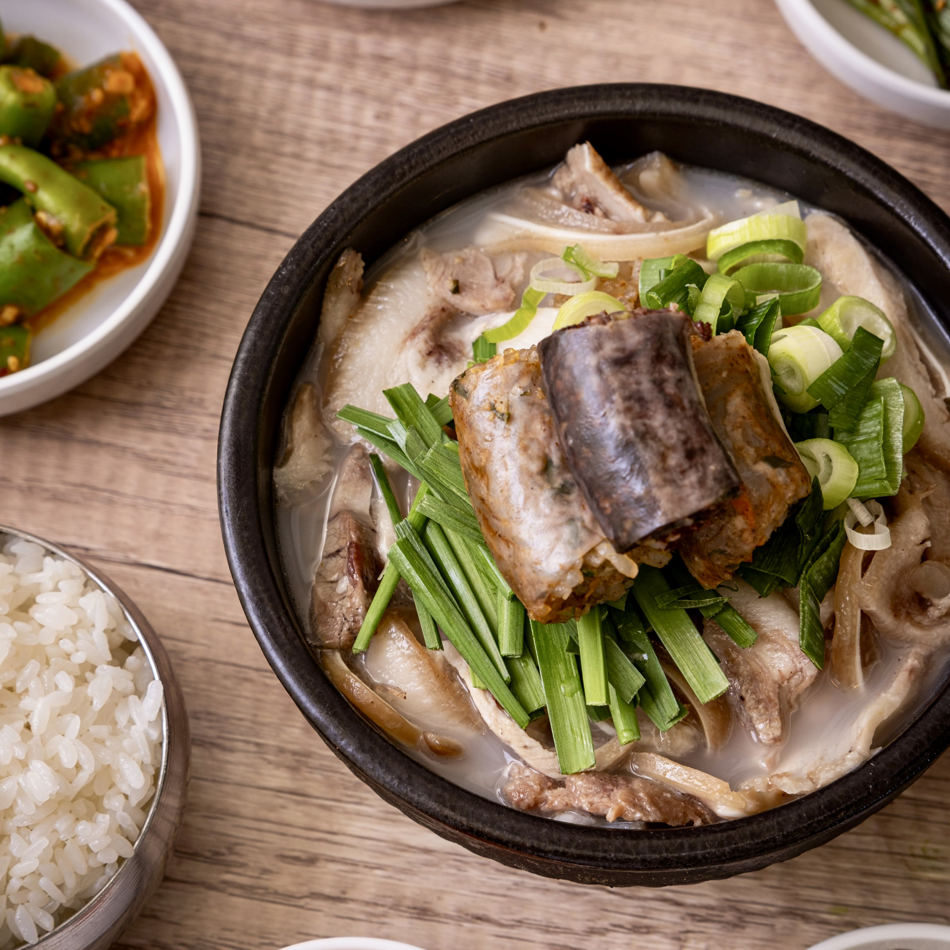 명품을지순대국