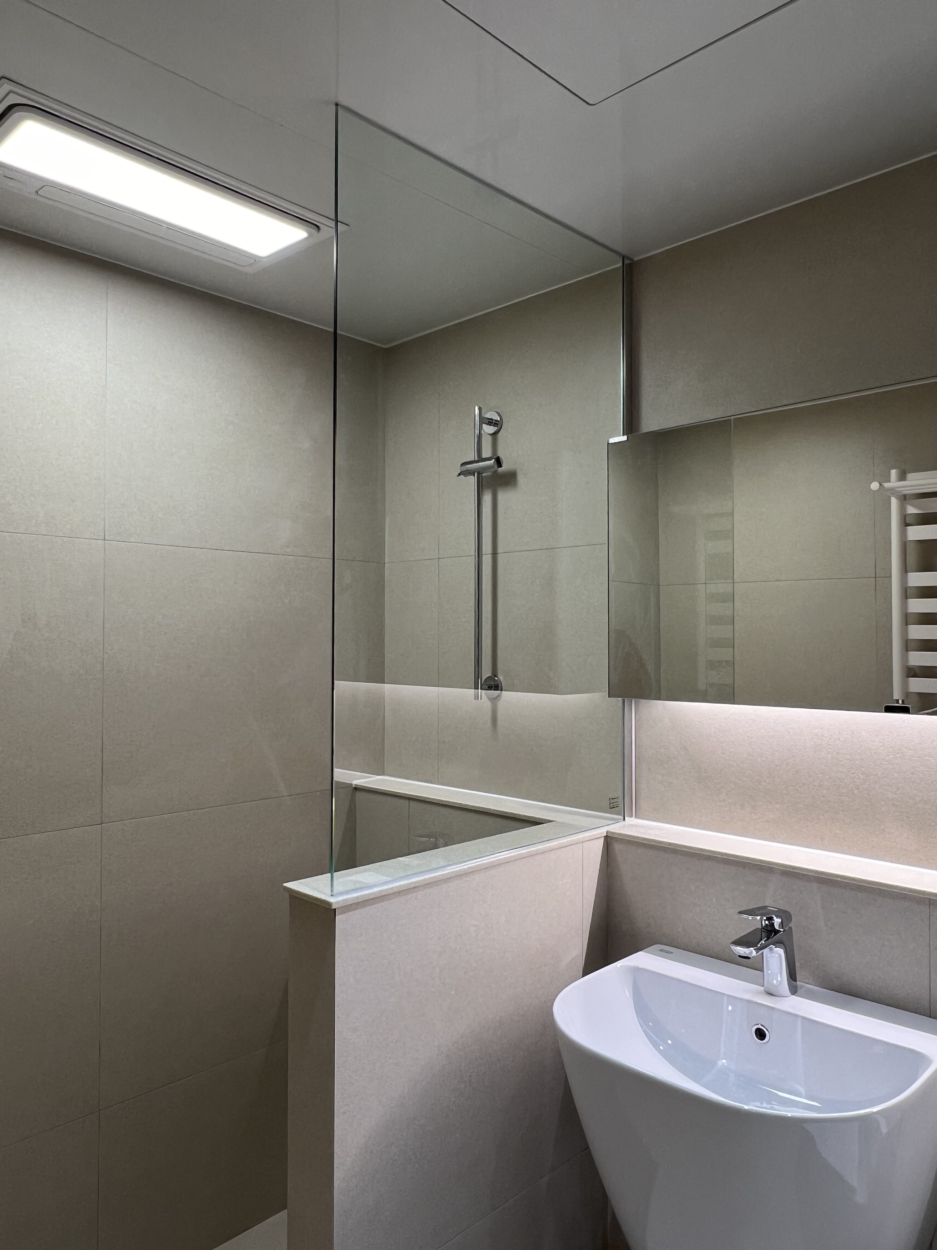 자명유리 대표 이미지