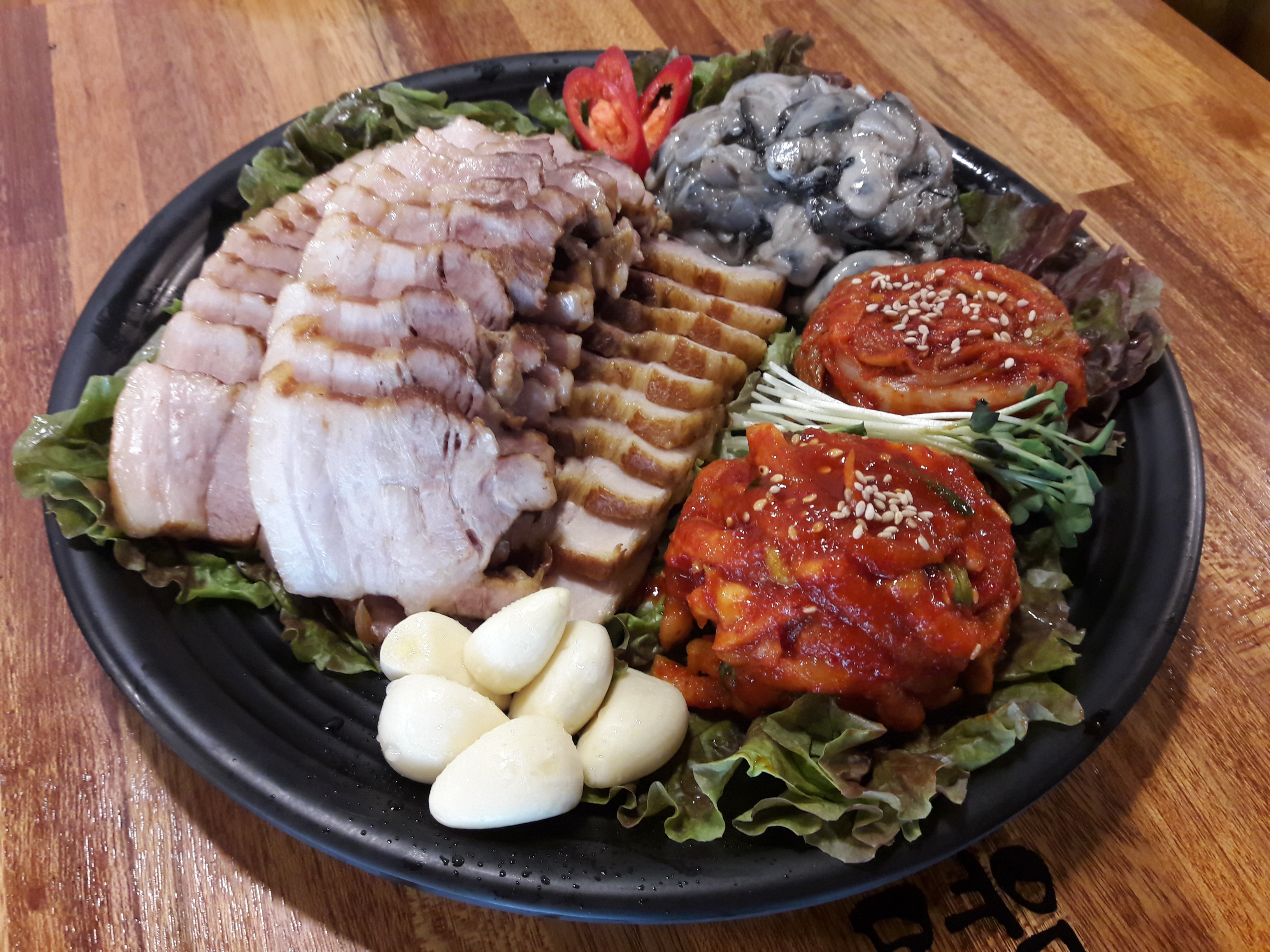 유명환명품족발보쌈 남양점