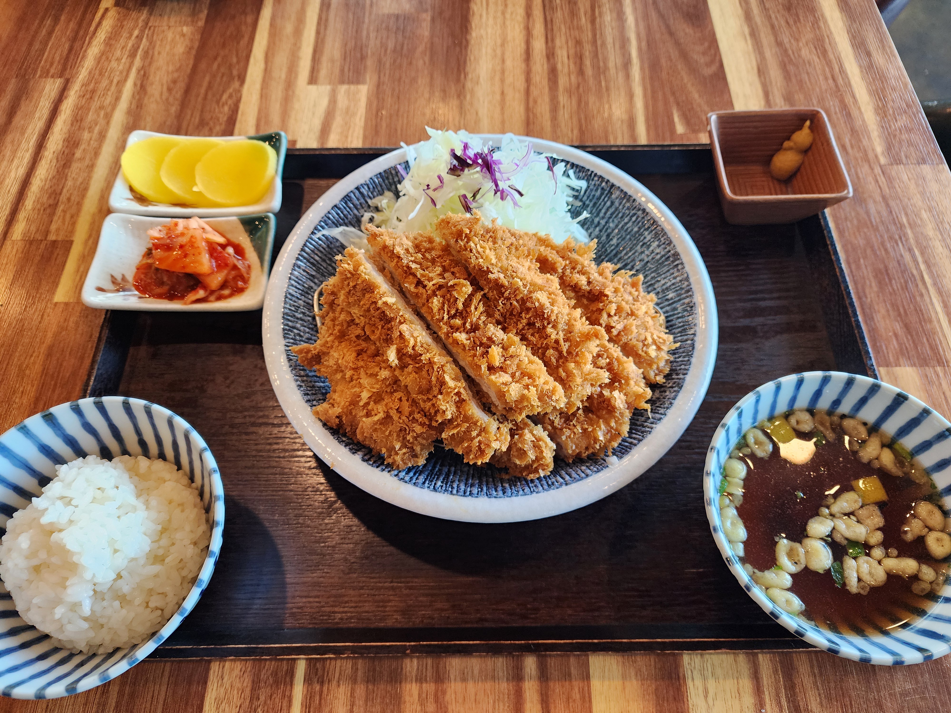 바삭돈가스삼화점