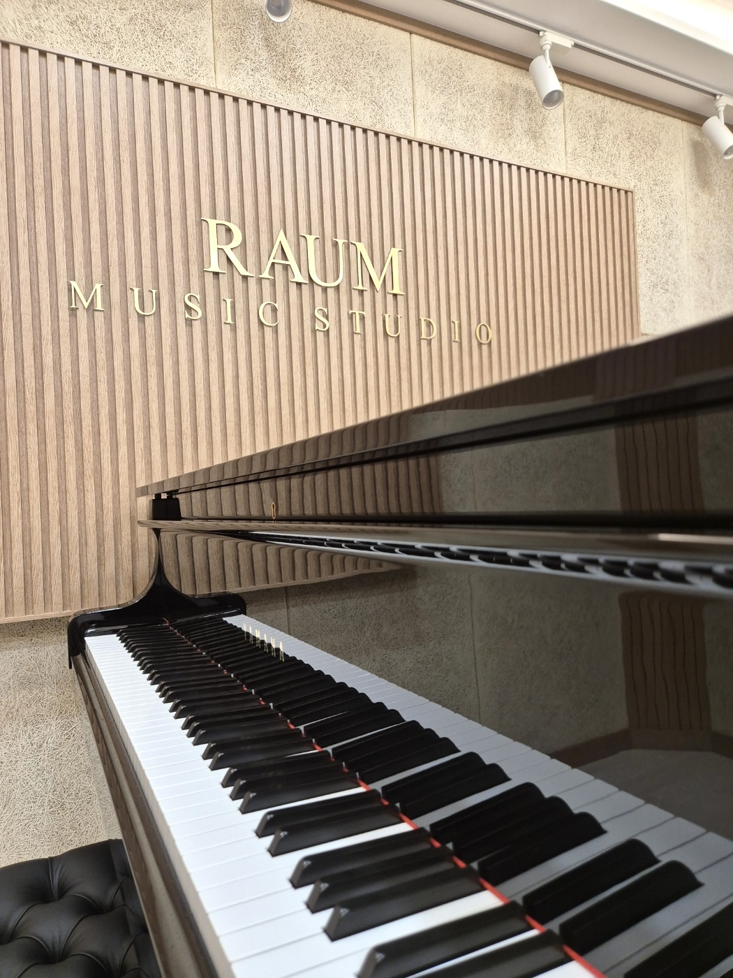 1번째 스튜디오 사진