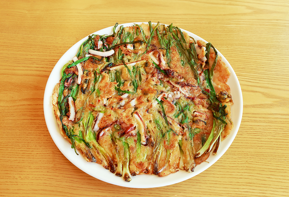 산야초능이칼국수