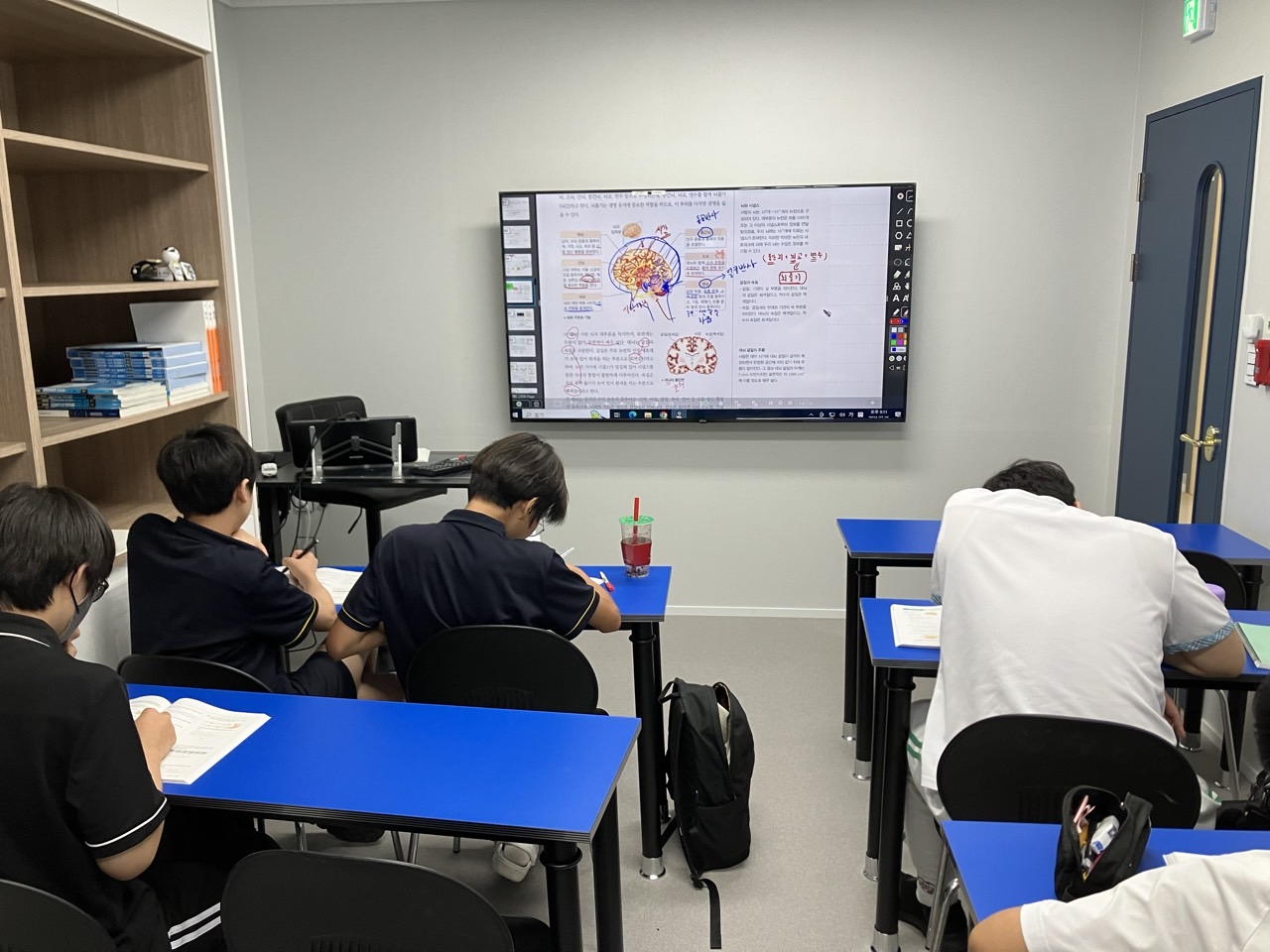 율량와이즈만영재교육학원