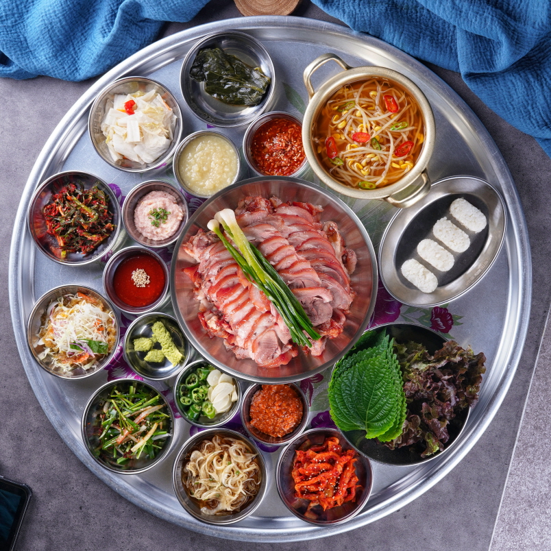 상다리 부러지는 한상 족발