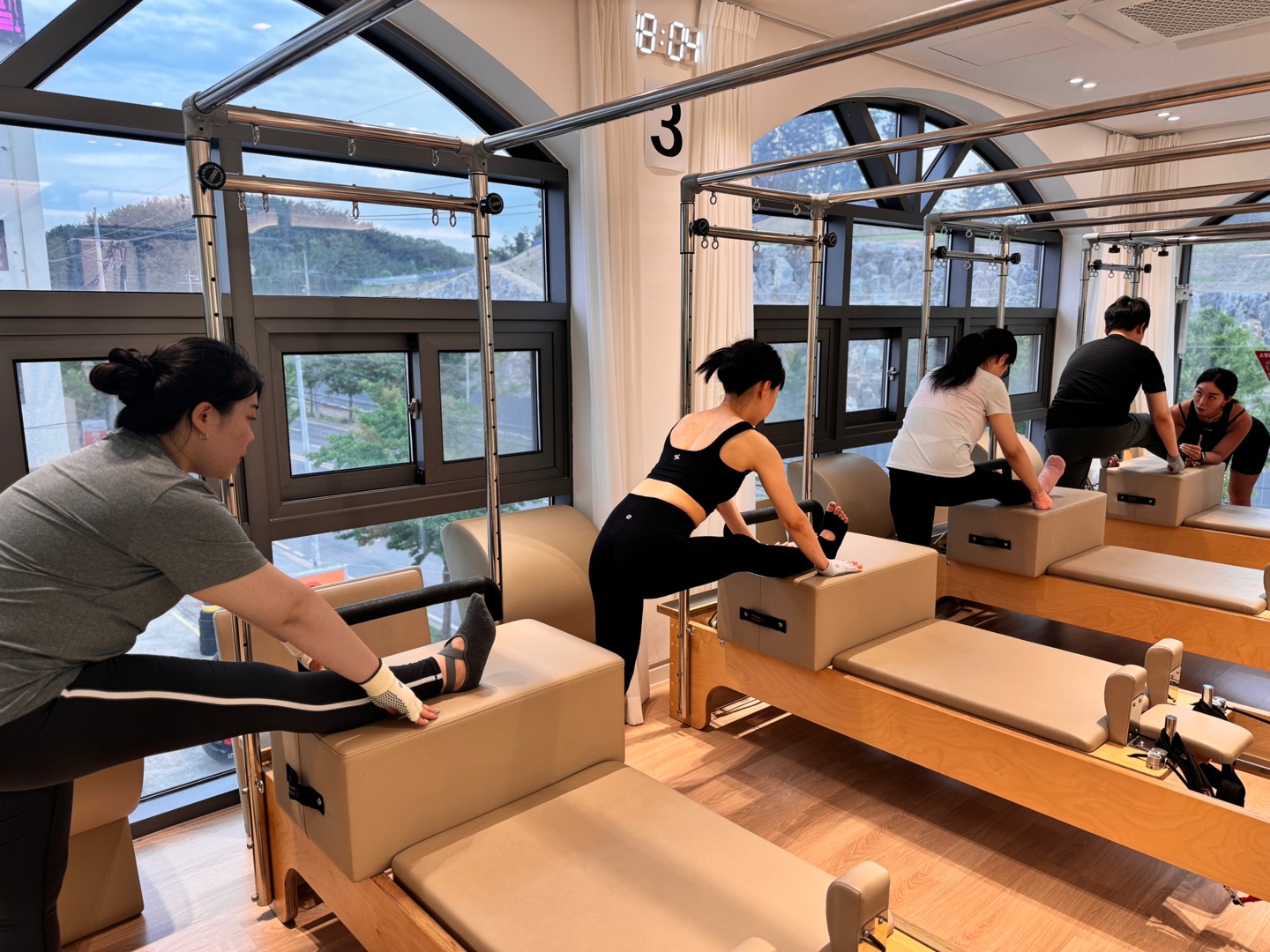 유이네스 필라테스 포항 본점