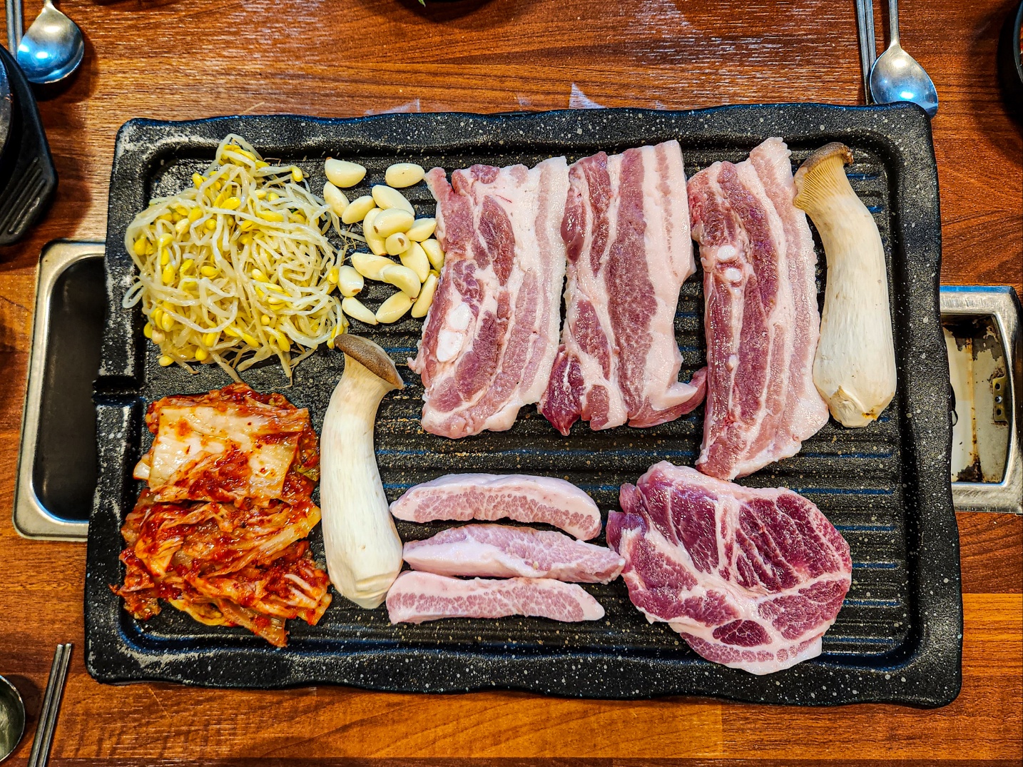 놀부촌생고기