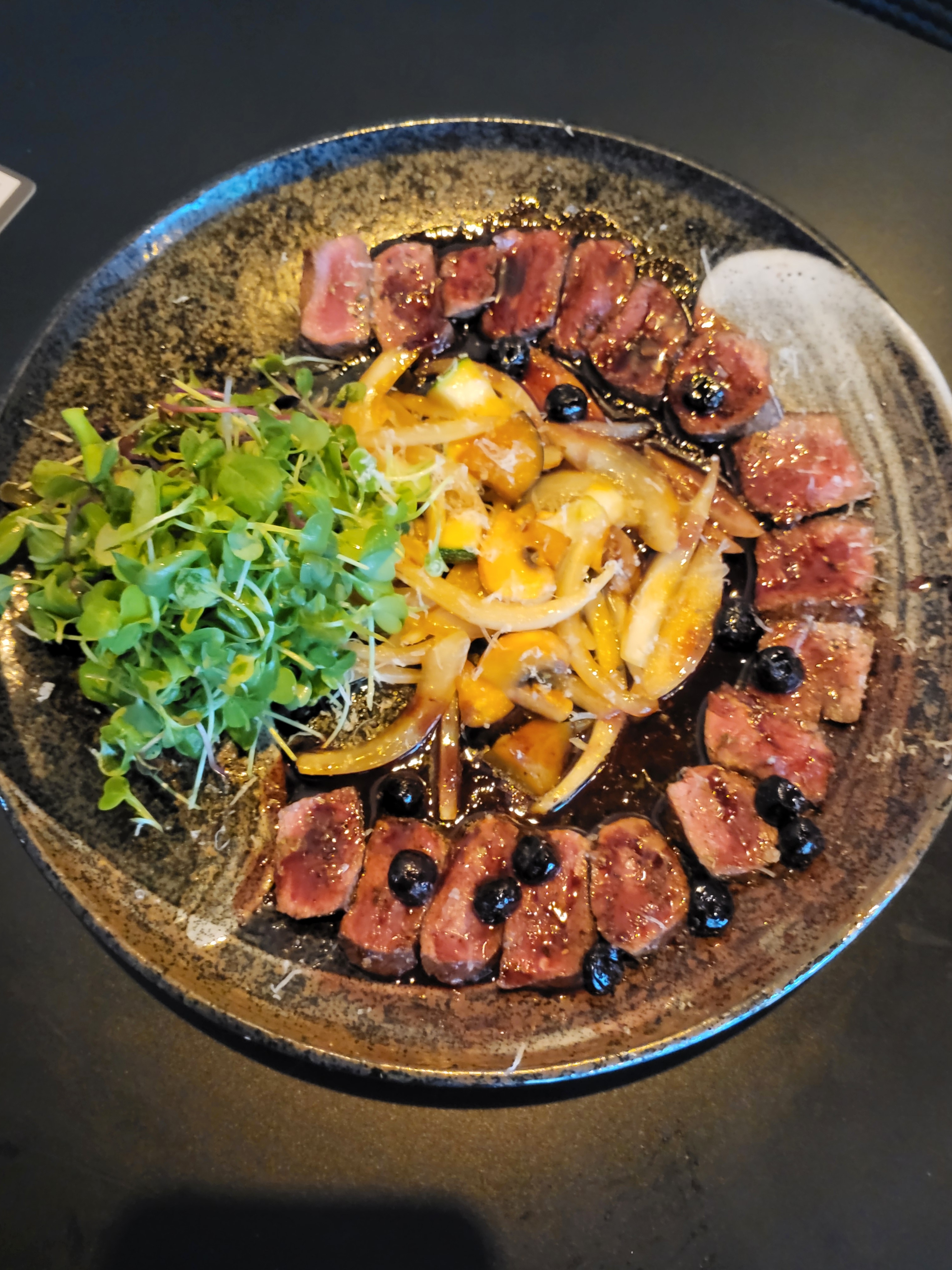 곤스