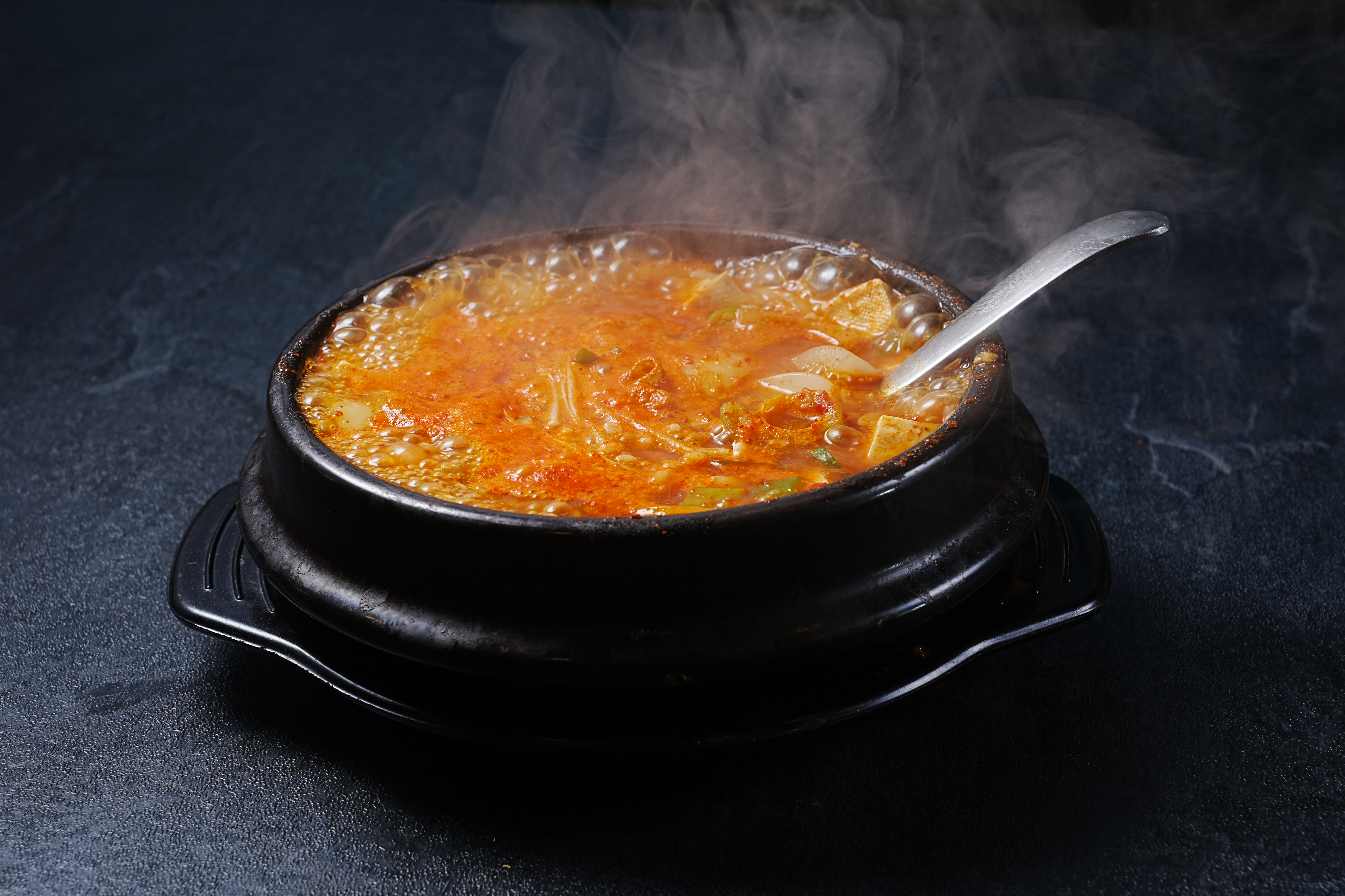 돈벼락김치삼겹살 장안동본점 3