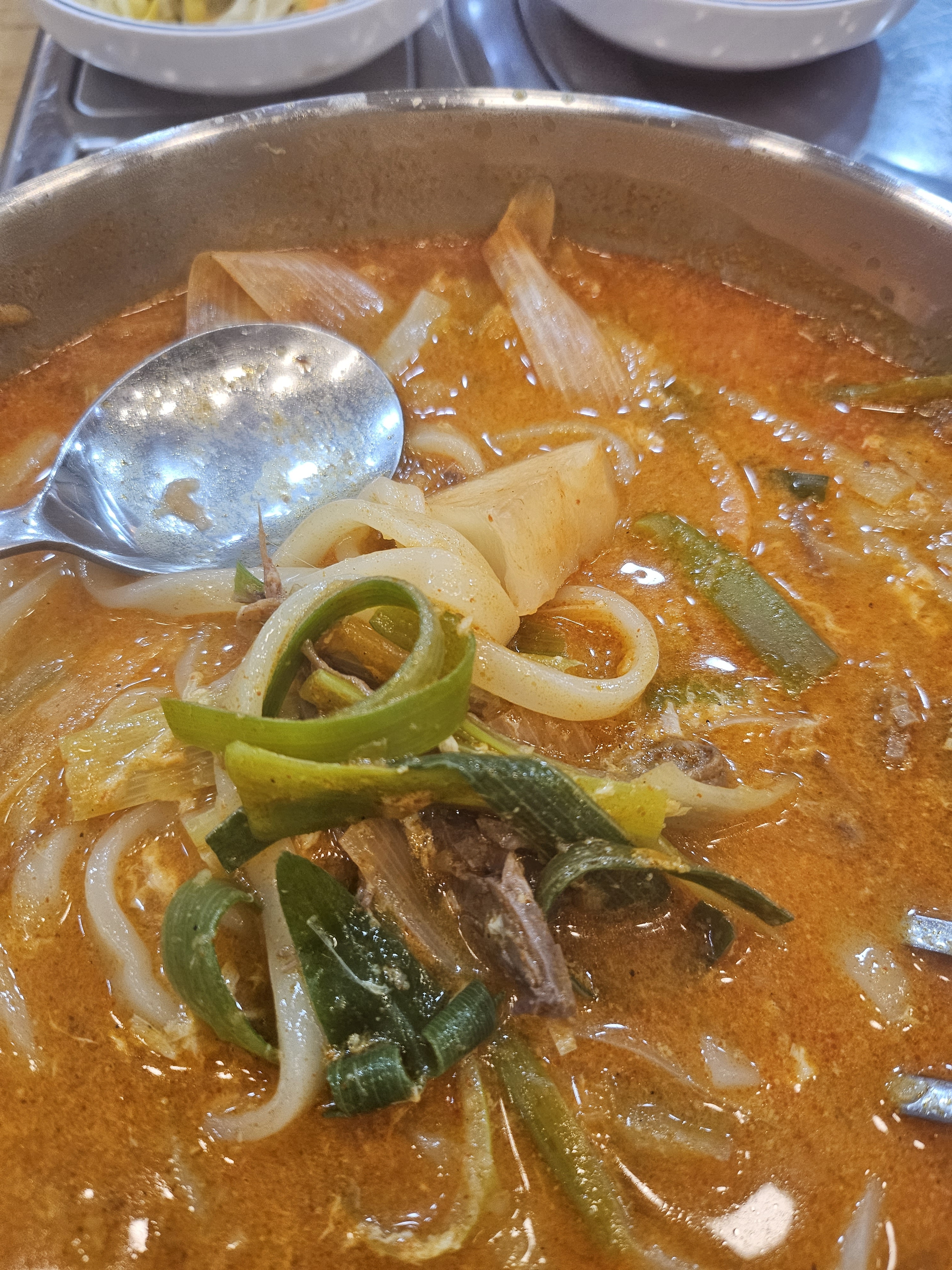 이담육개장