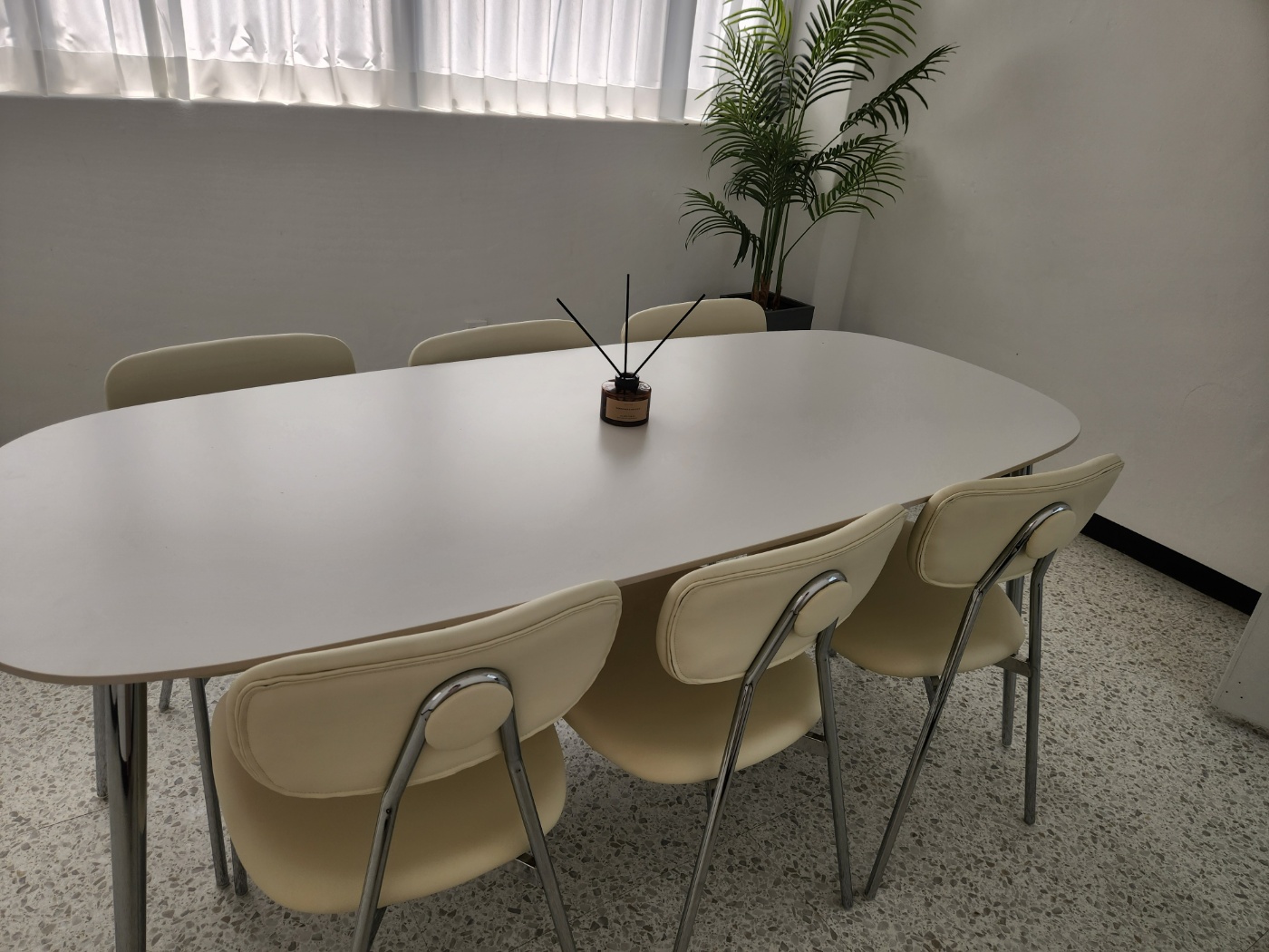 용산역 회의실 파티룸 공존아지트 대표 이미지