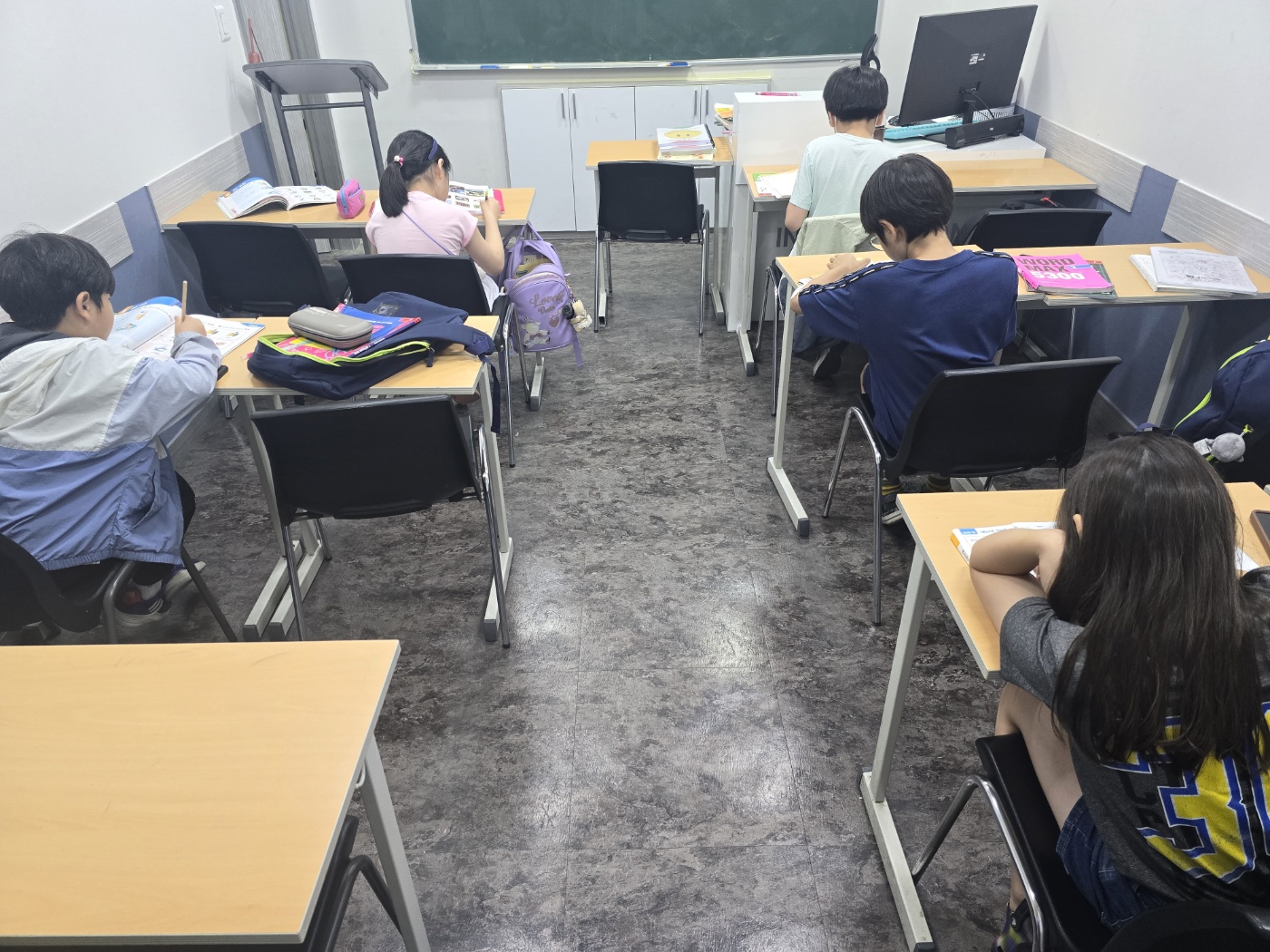 더진심영수학원 내부 이미지