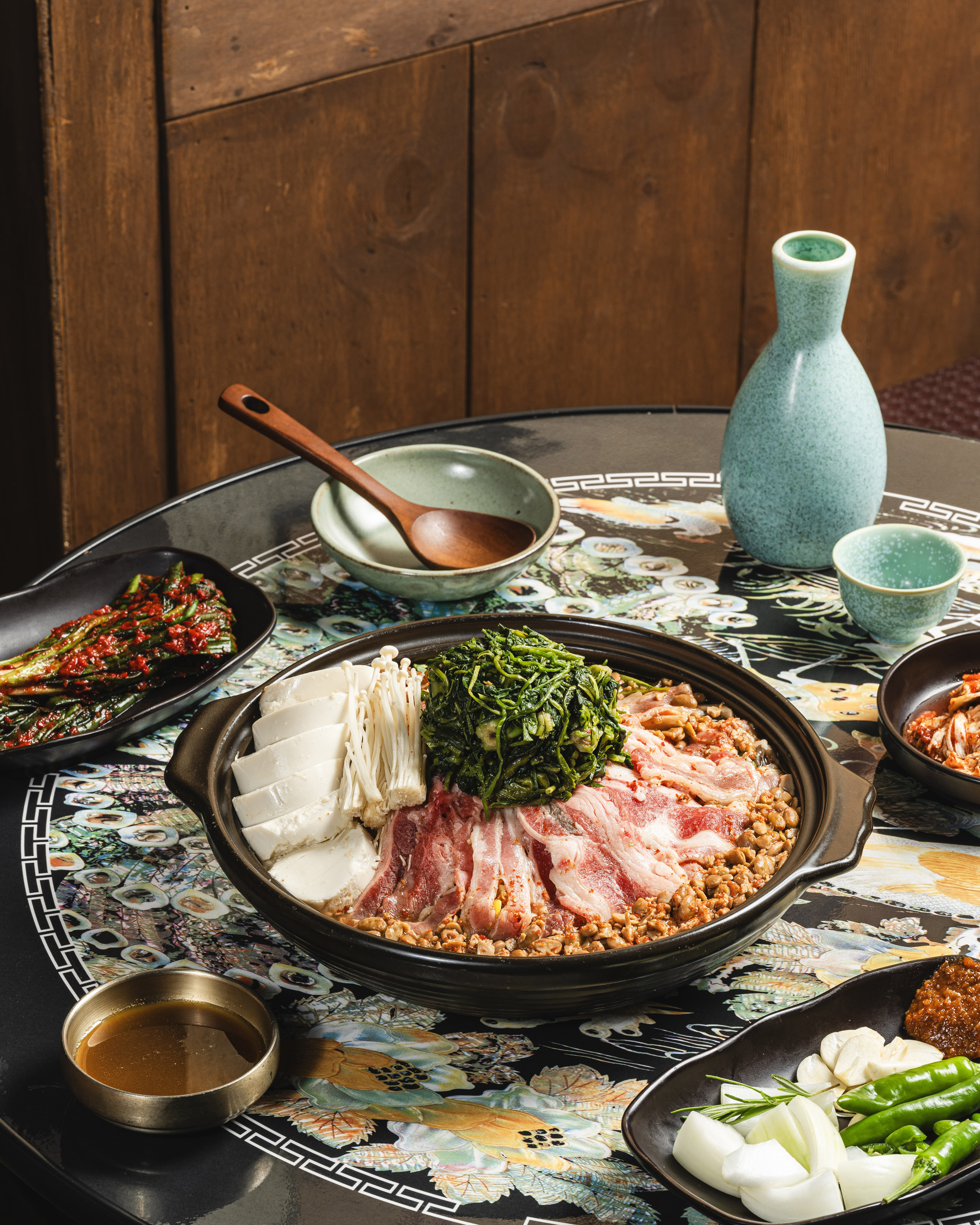 차돌 순두부 냉이 된장전골
