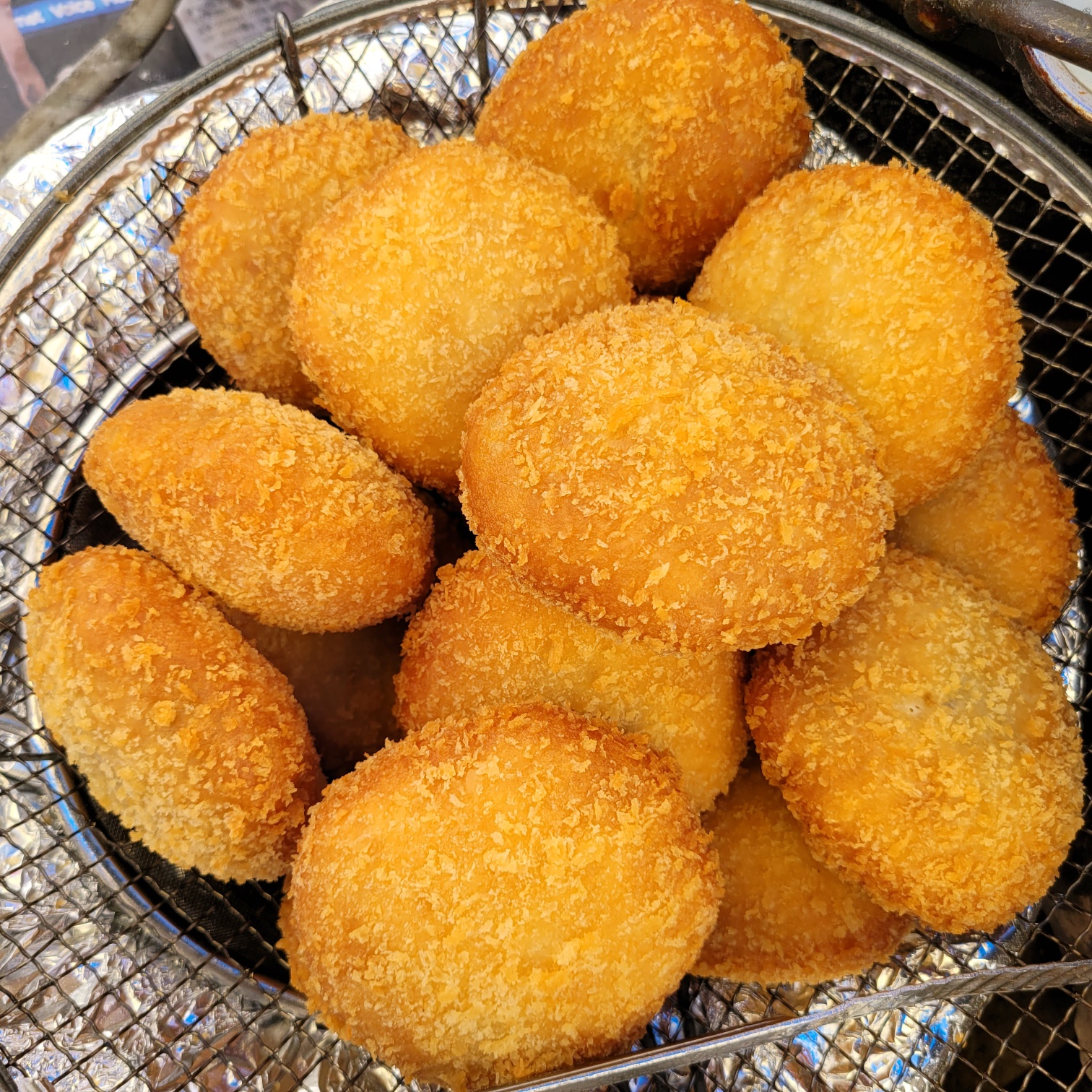못난이손만두도너츠