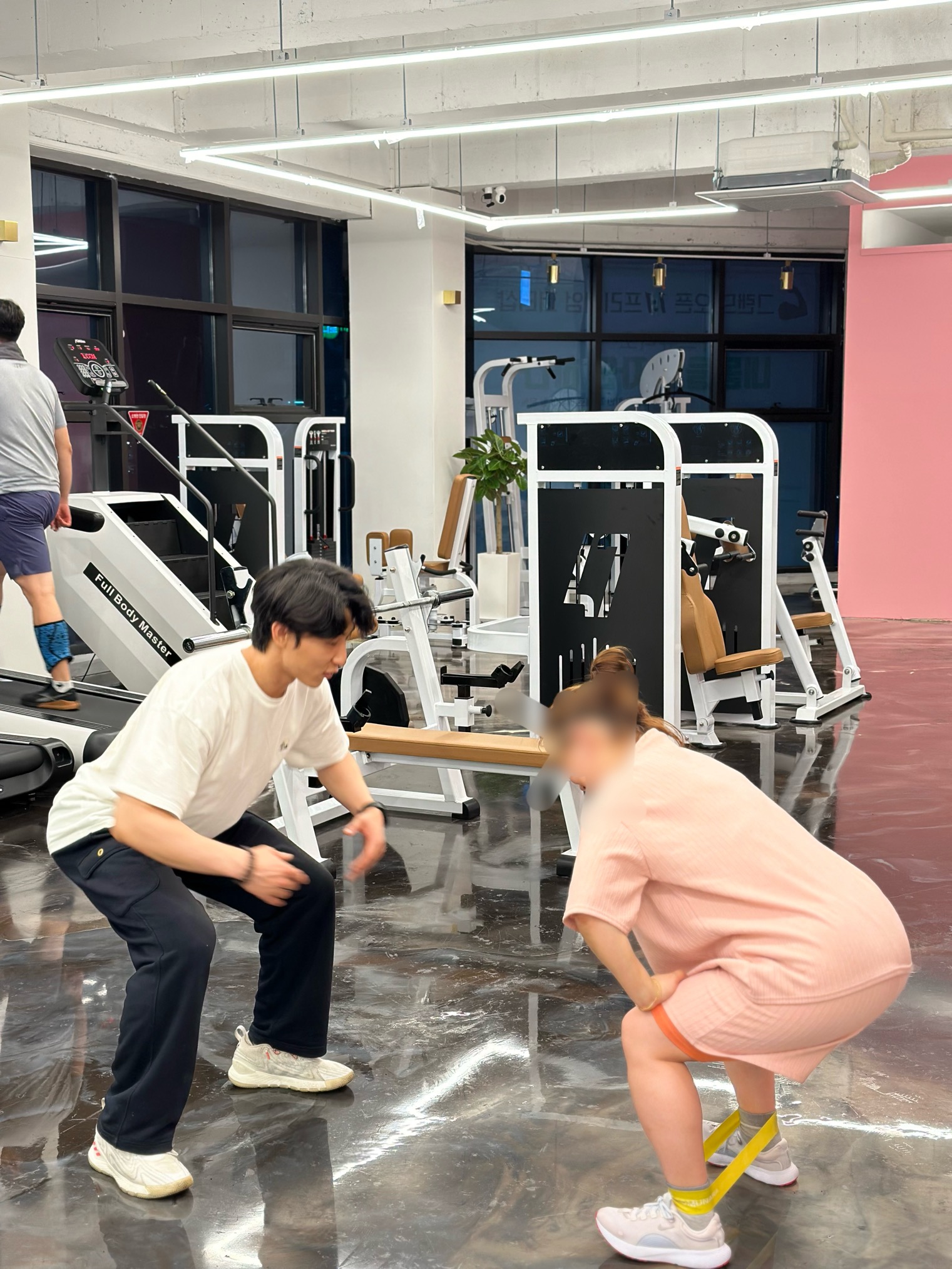 엔에프피티스튜디오