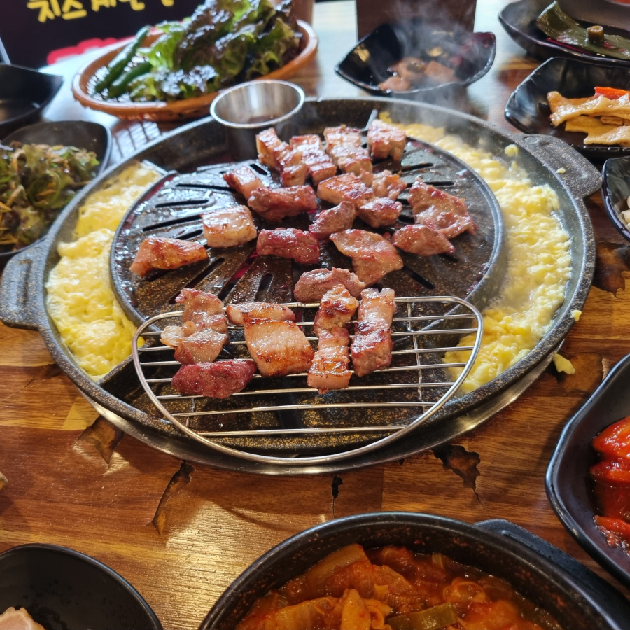 이게제주맛돼지다
