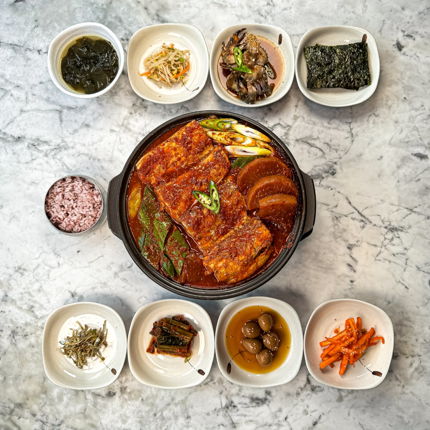 Braised hairtail (per serving; minimum 2)