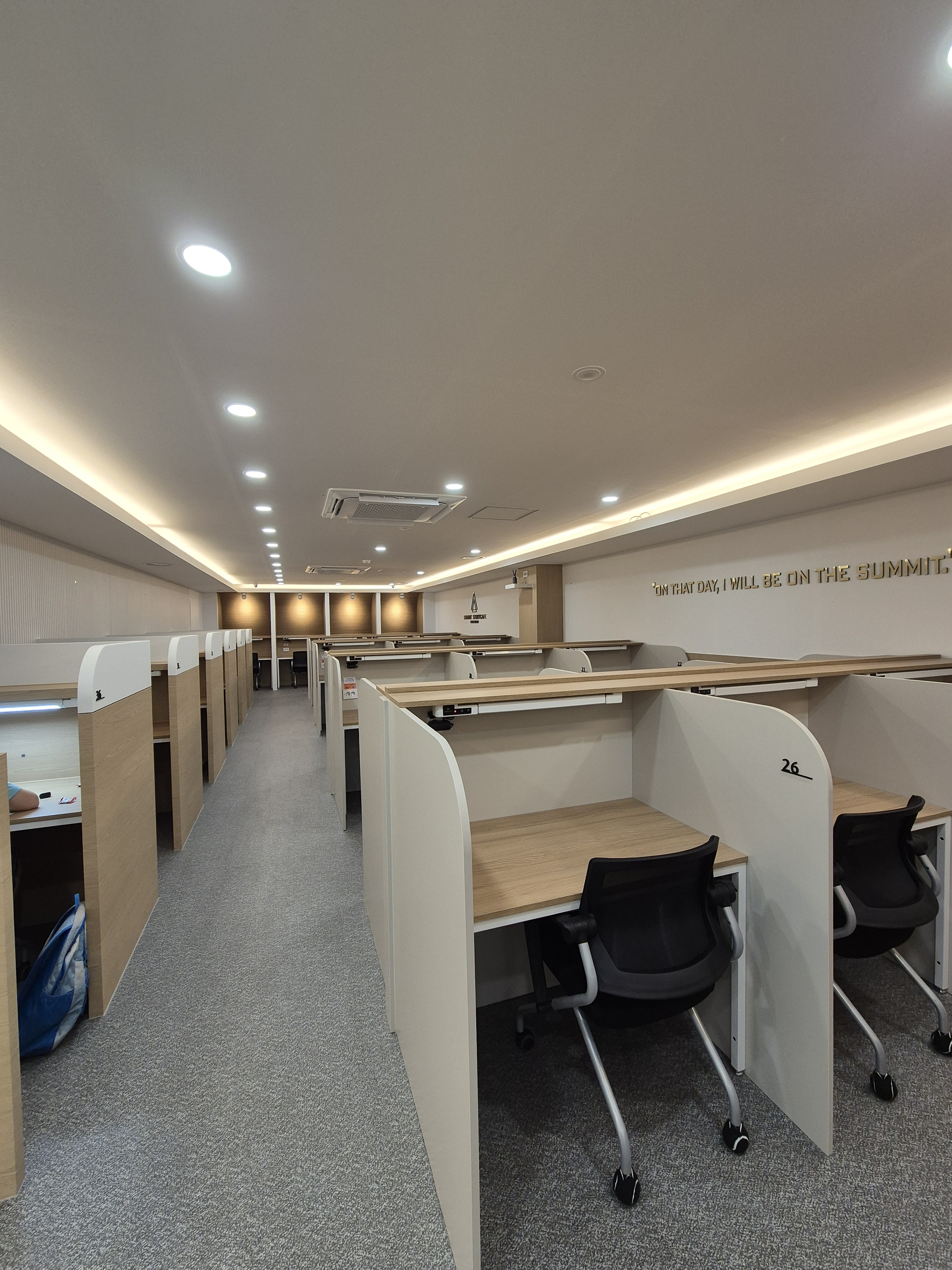 써밋스터디카페 이태원점