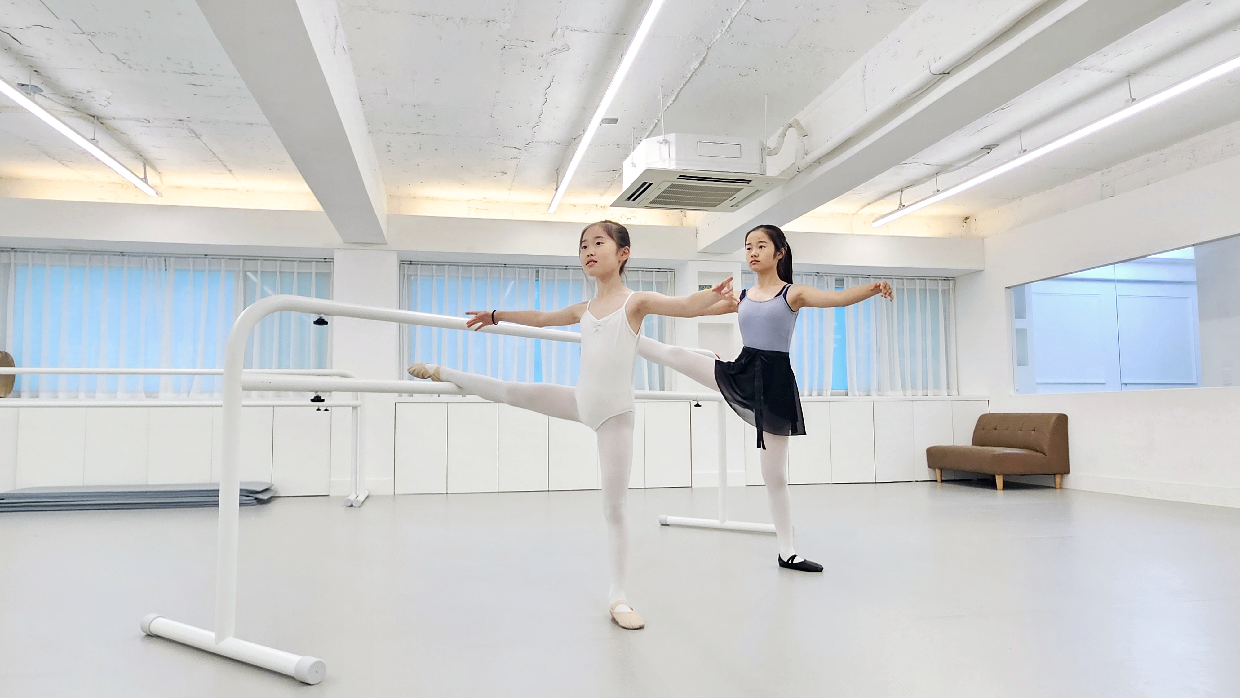 J무용아카데미학원