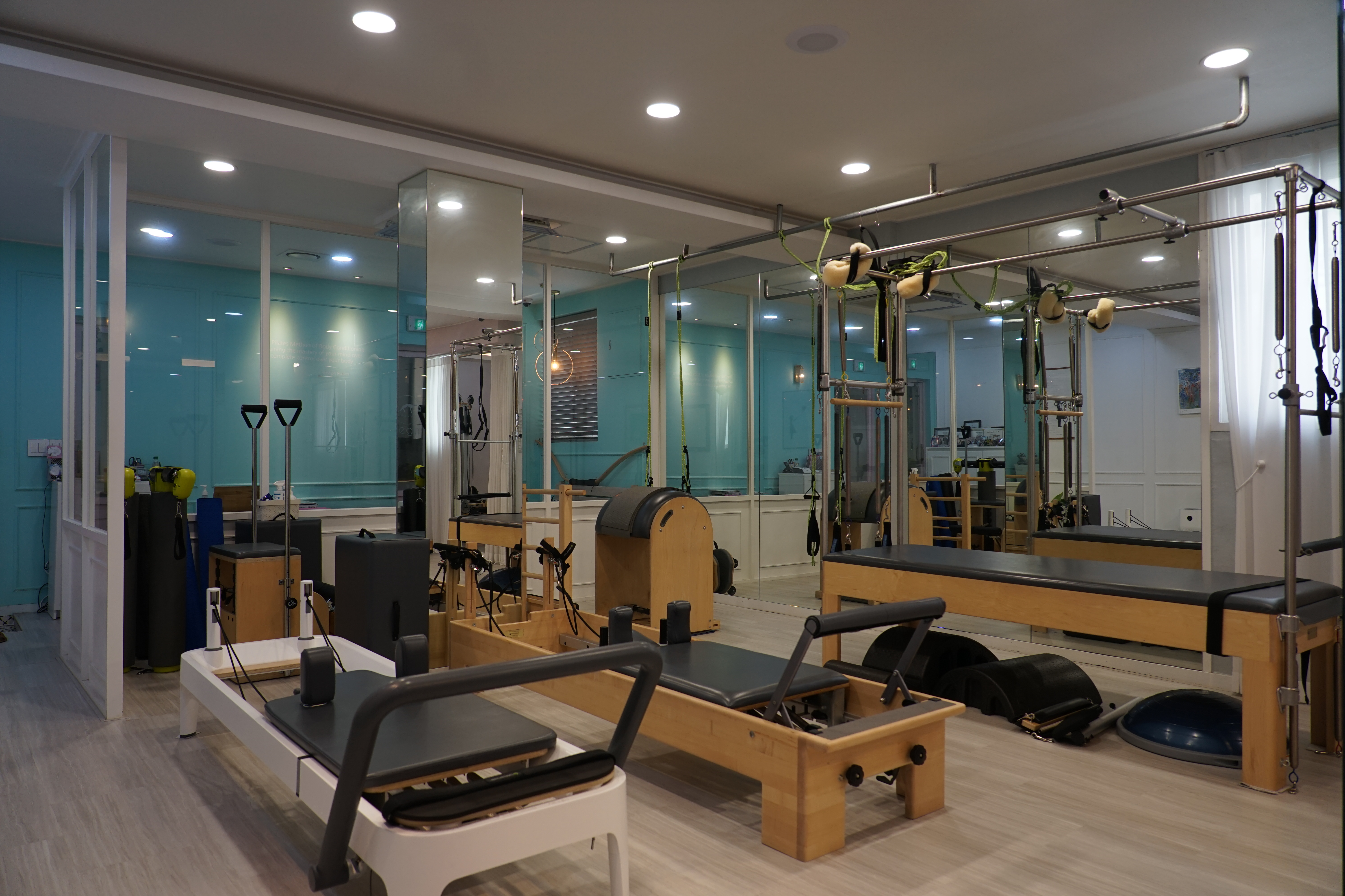 비긴필라테스&자이로토닉 대표 이미지