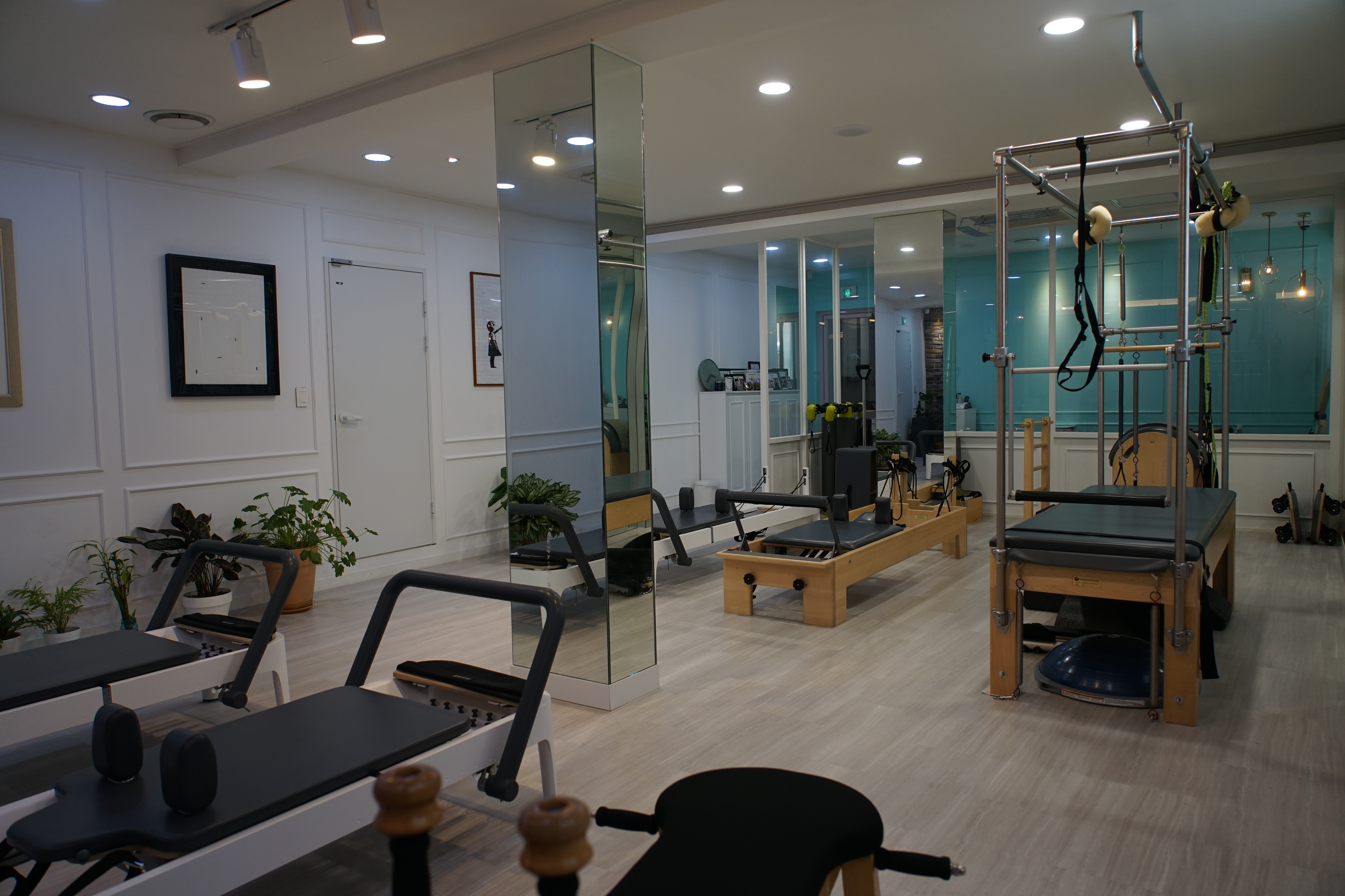 비긴필라테스&자이로토닉 대표 이미지