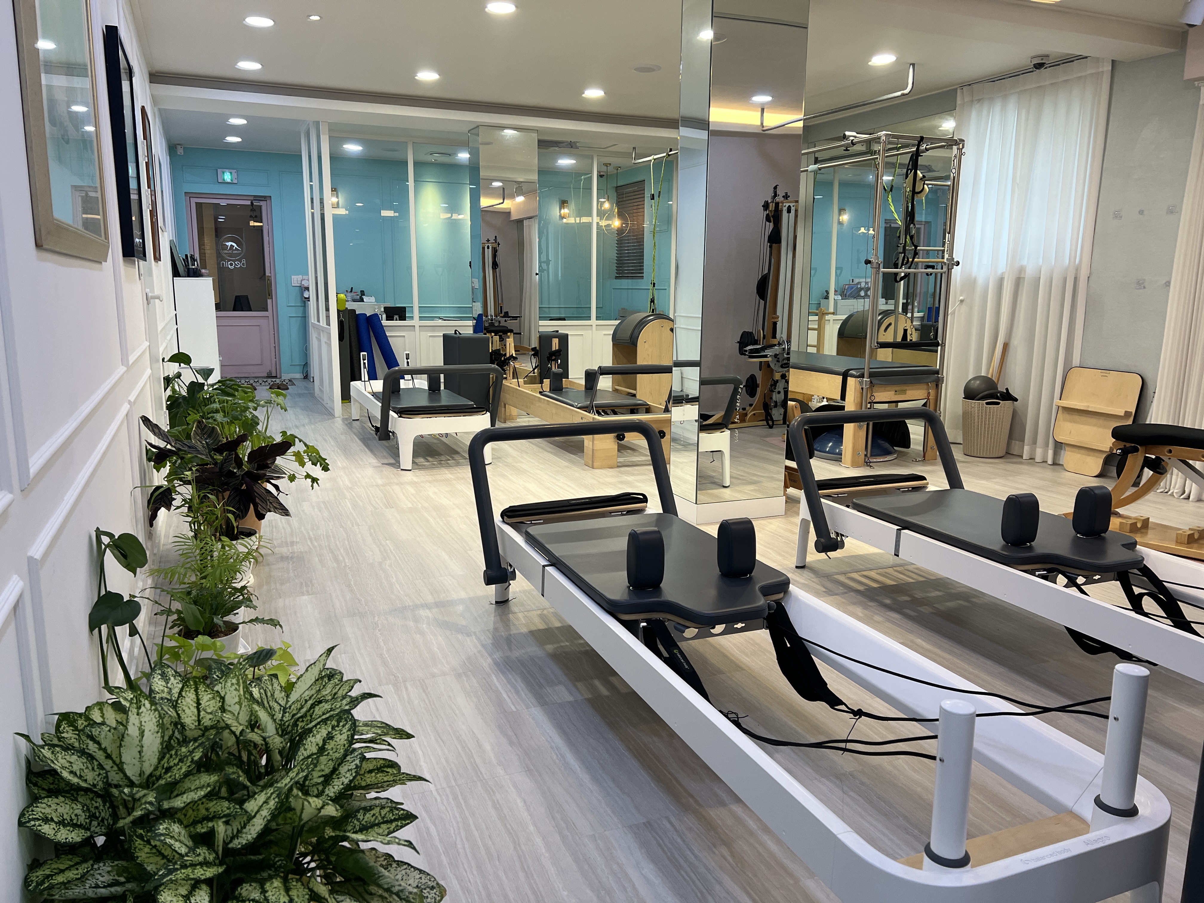 비긴필라테스&자이로토닉 대표 이미지