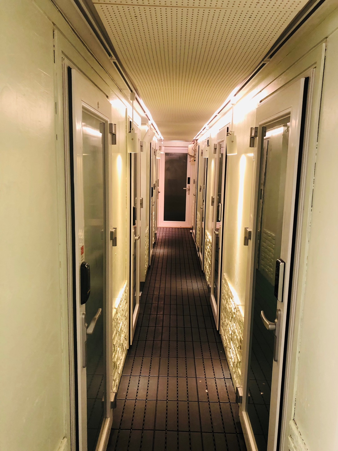 1번째 스튜디오 사진