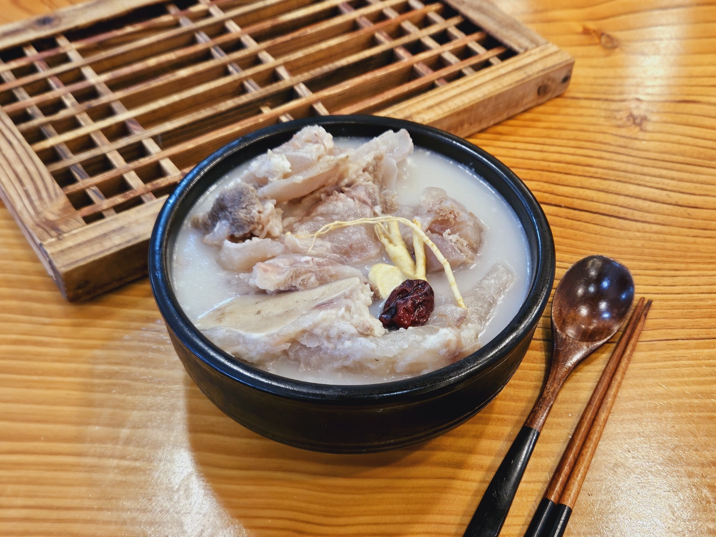 무릎 도가니탕
