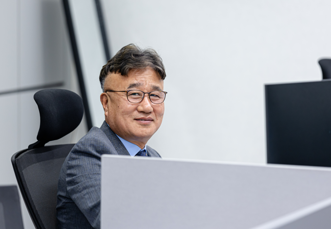 법무법인 YK 진주 분사무소 형사가사전문 대표 이미지