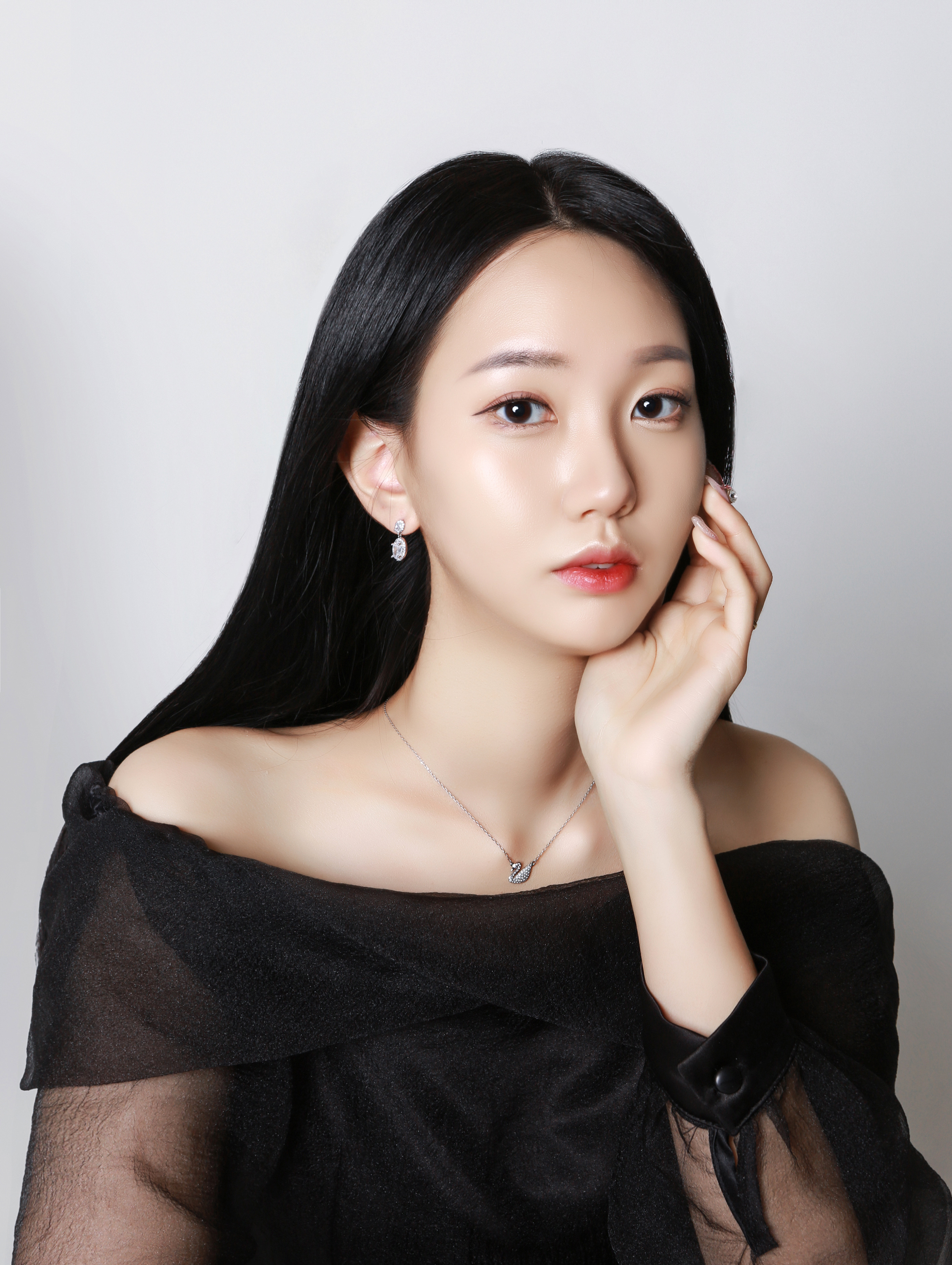 프롬퀸 네일 대표 이미지