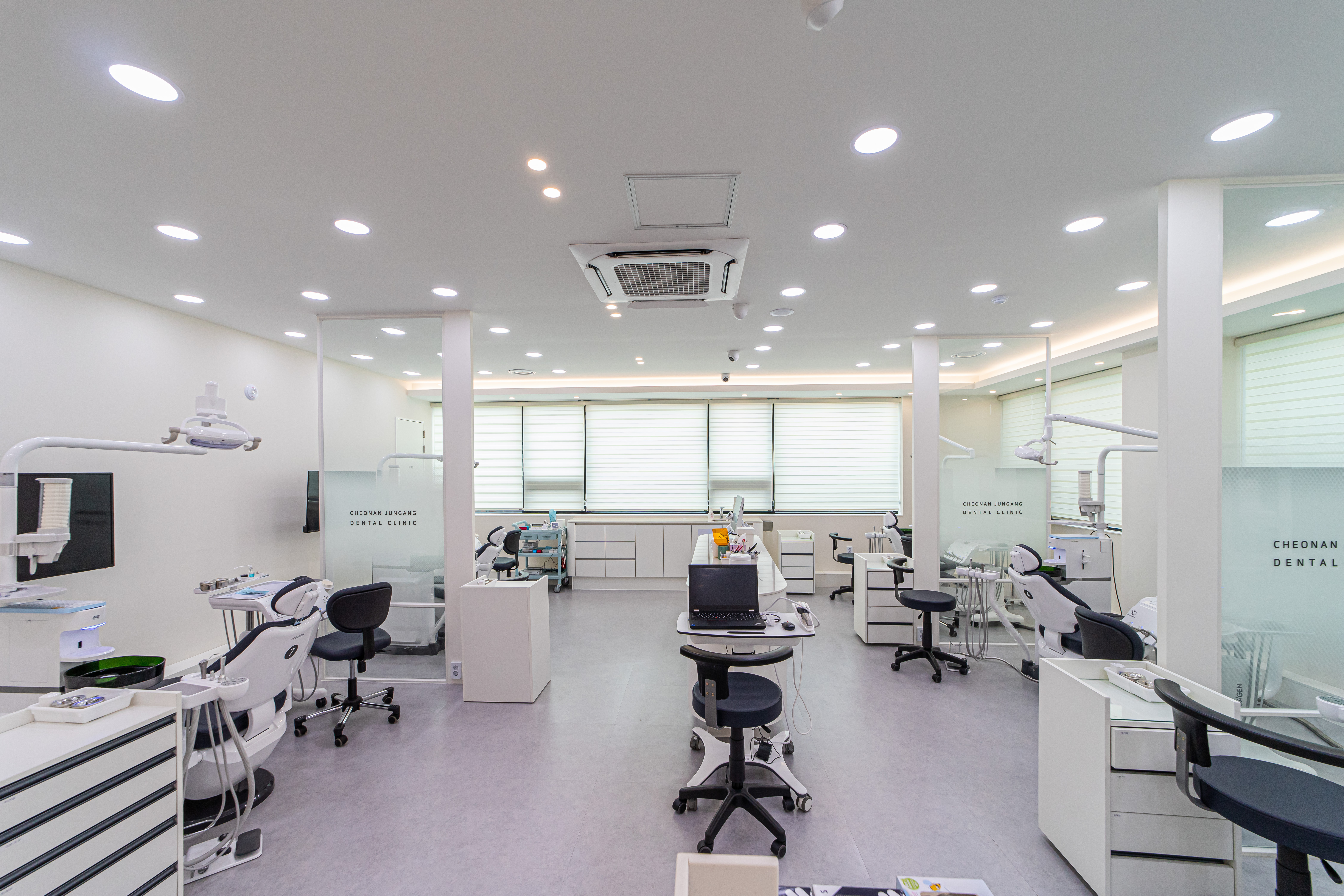 천안중앙플란트치과의원 대표 이미지