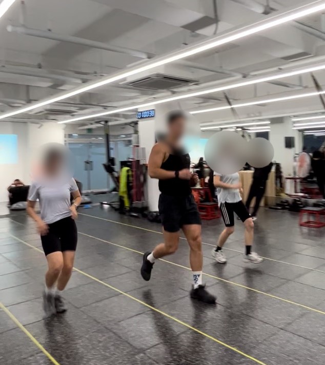 올바른PT 내부 또는 관련 모습