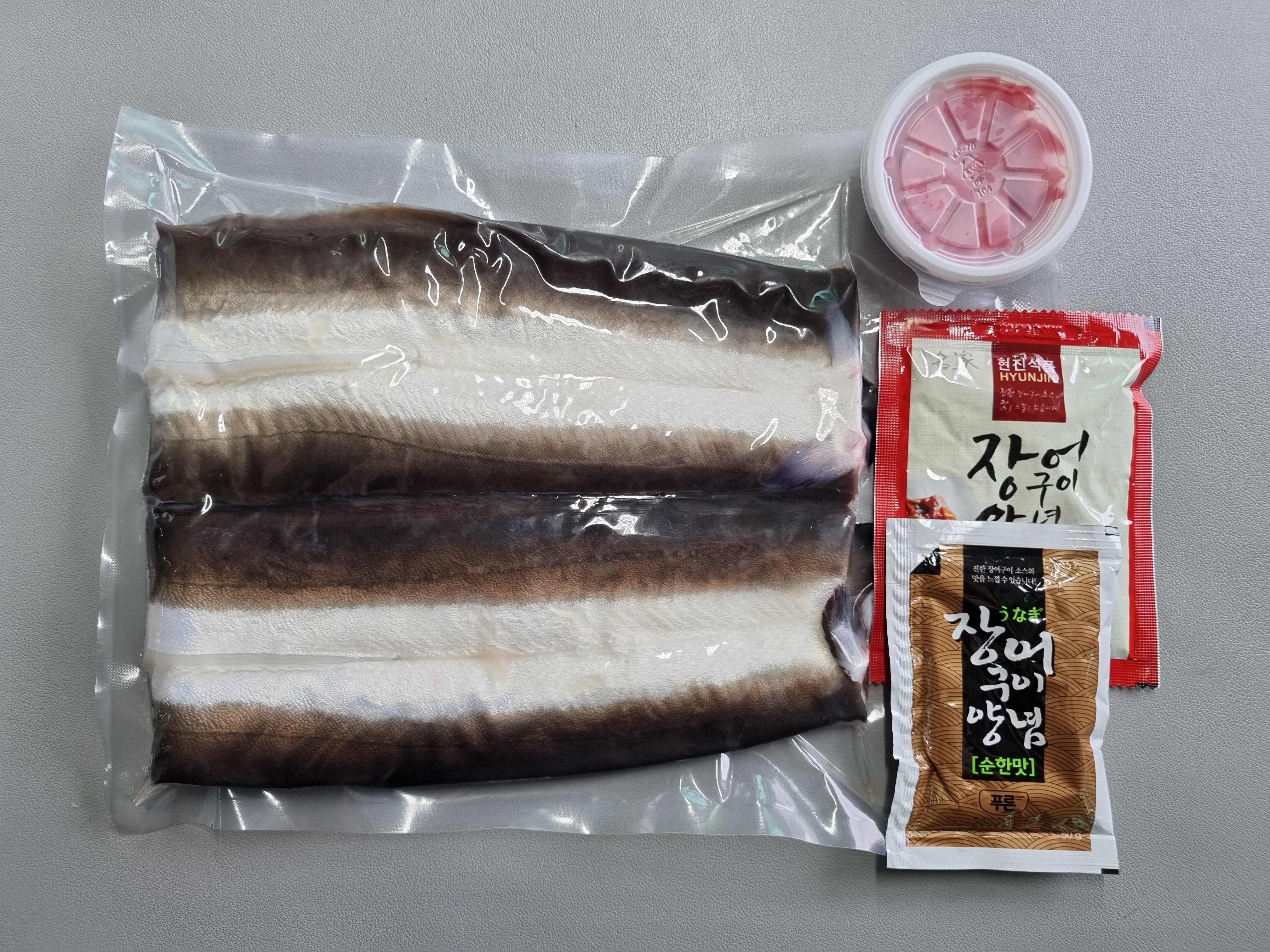 덕진수산 민물장어 직판장